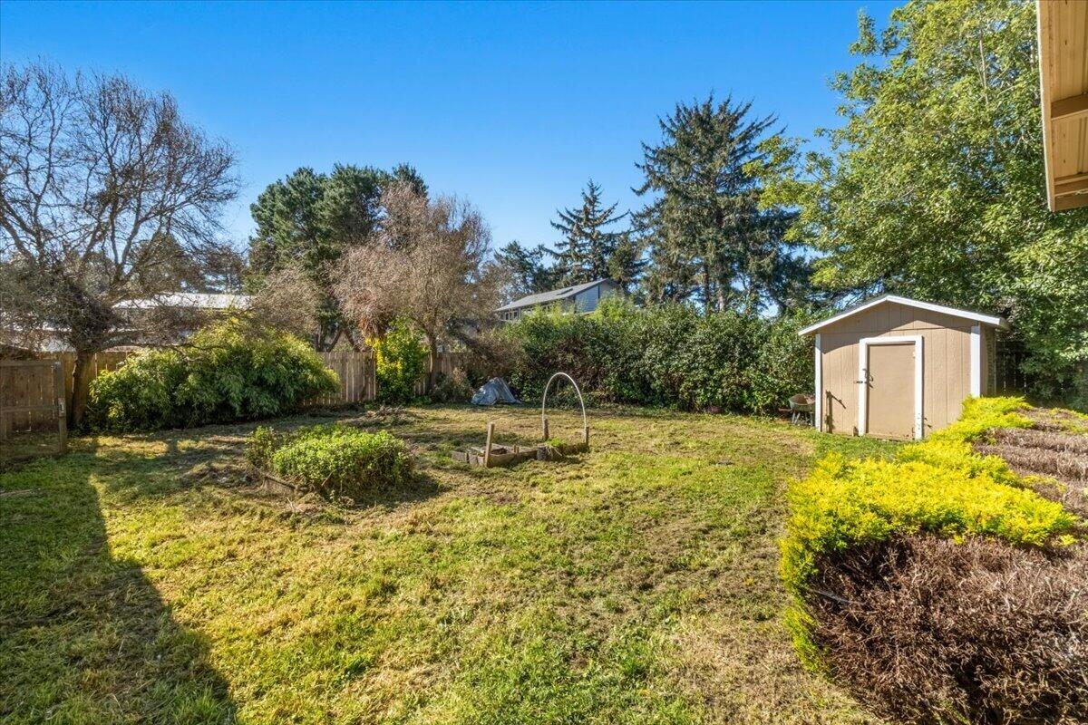 772 Eucalyptus Road, McKinleyville
