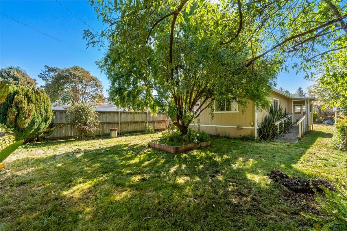 772 Eucalyptus Road, McKinleyville