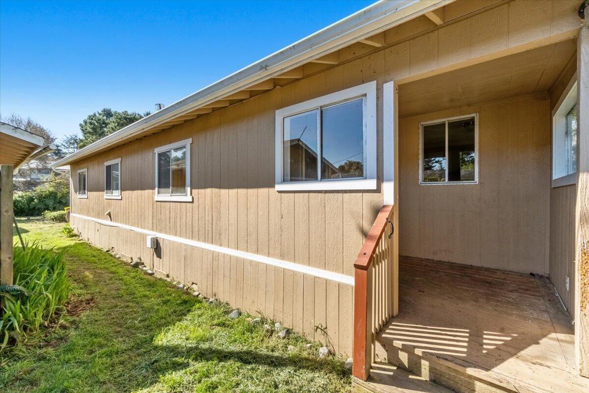 772 Eucalyptus Road, McKinleyville