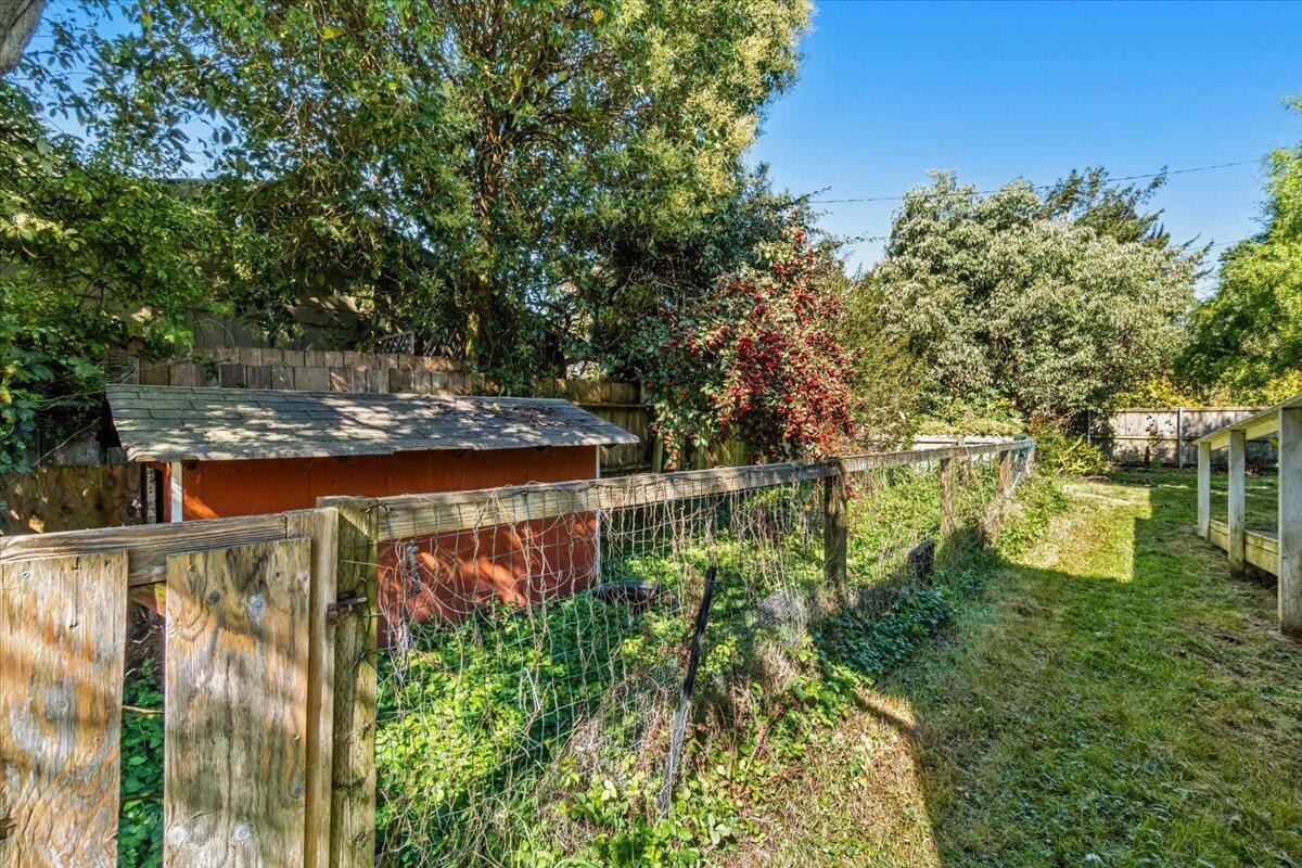 772 Eucalyptus Road, McKinleyville