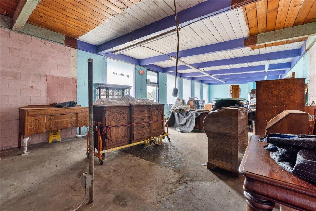 612 10th Street
