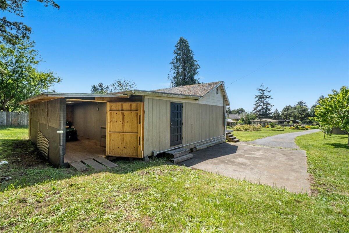 657 Kay Avenue