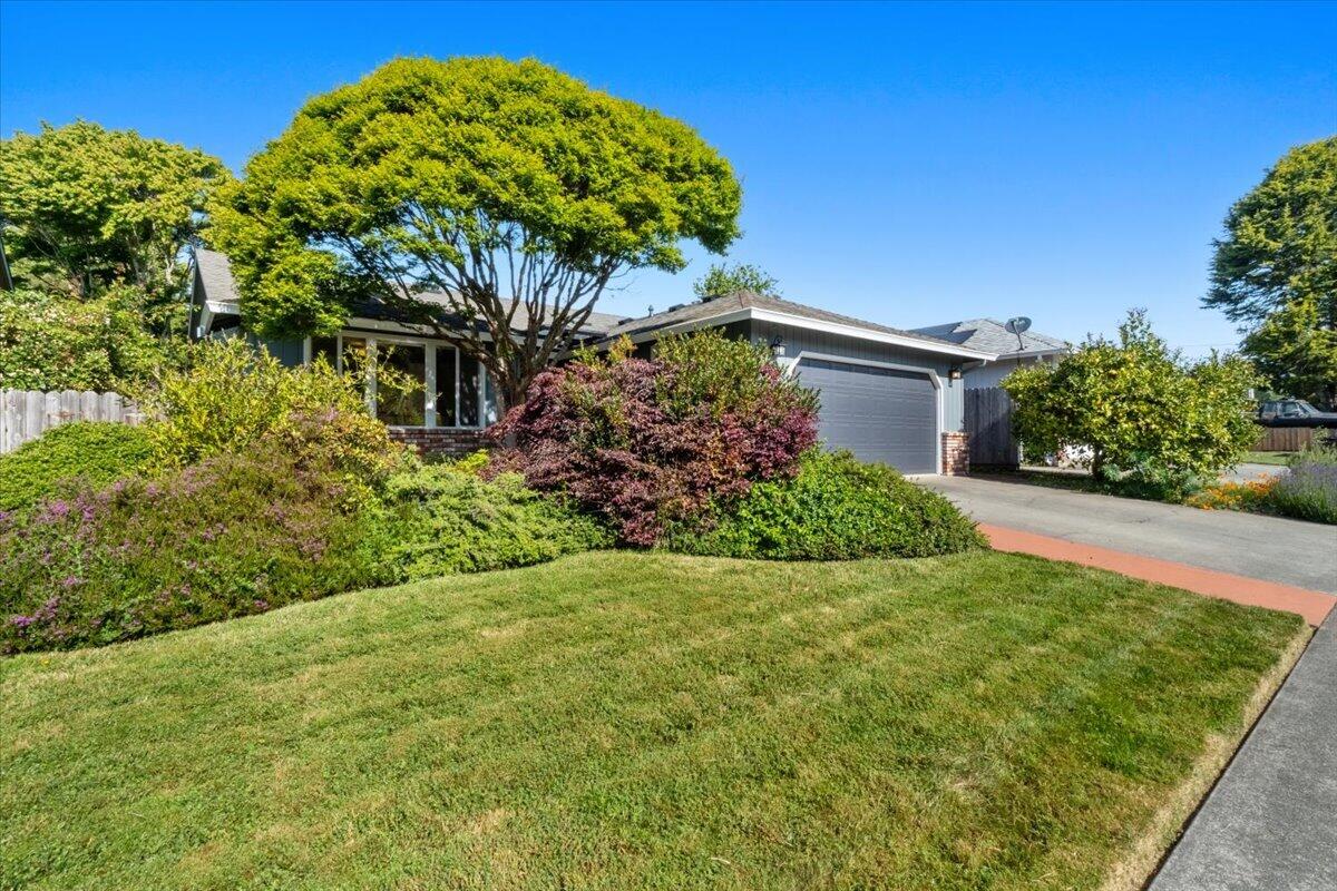 1528 Meadow Brooke Place, McKinleyville