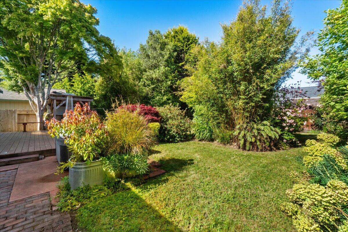 1528 Meadow Brooke Place, McKinleyville