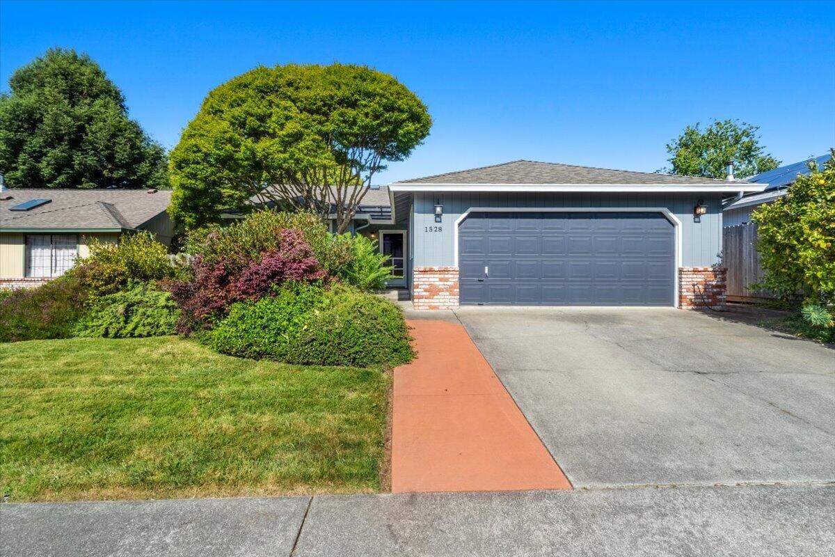 1528 Meadow Brooke Place, McKinleyville
