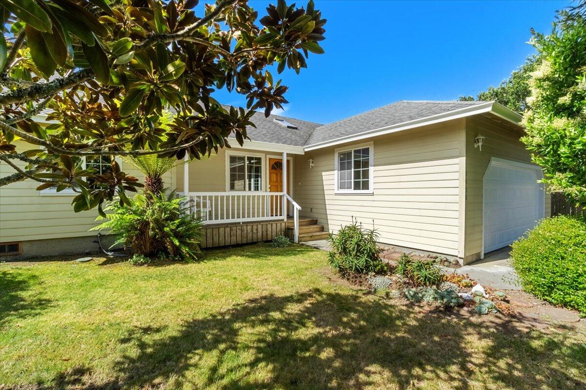 1148 Eucalyptus Road, McKinleyville