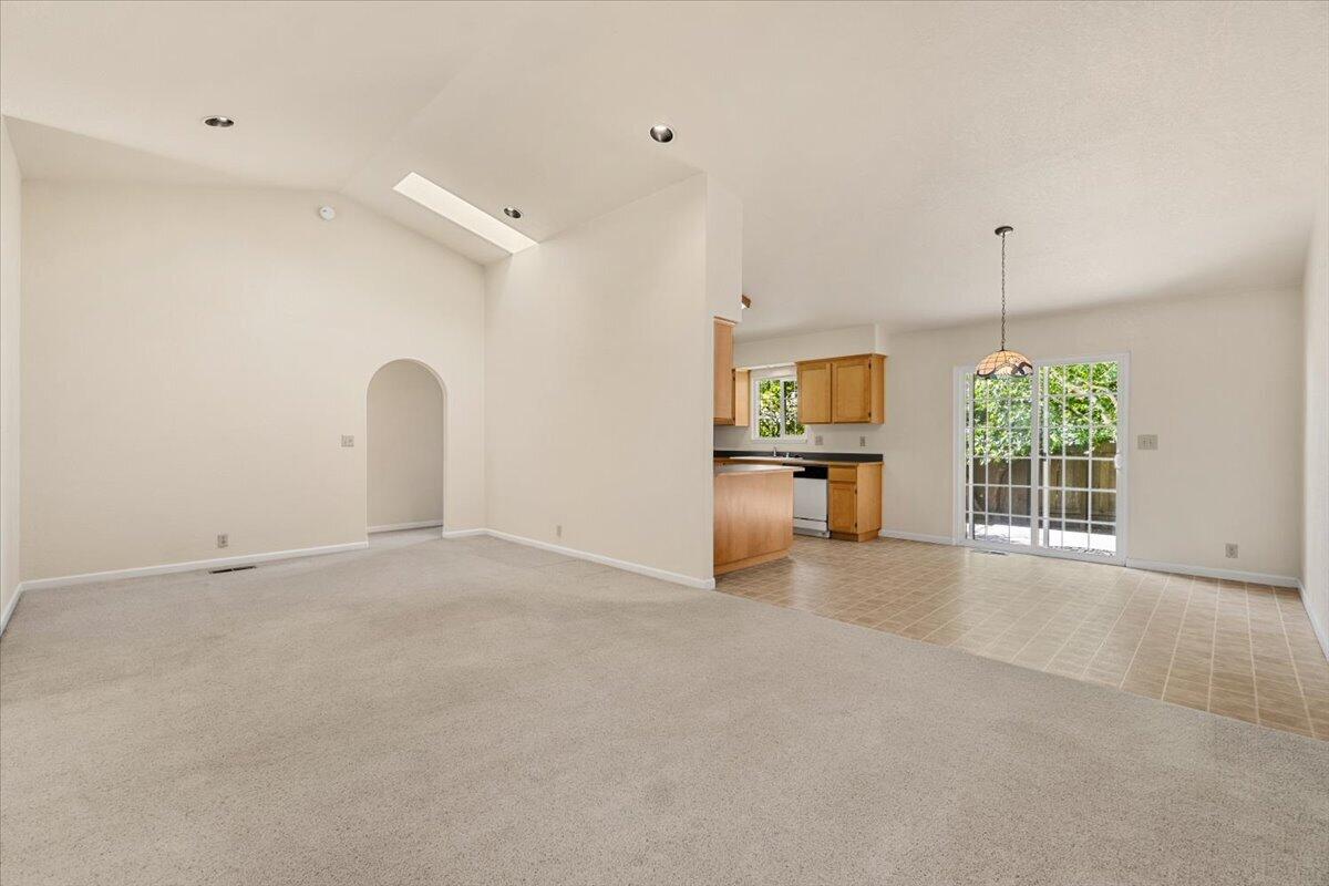 1148 Eucalyptus Road, McKinleyville