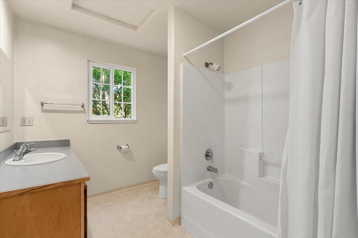 1148 Eucalyptus Road, McKinleyville
