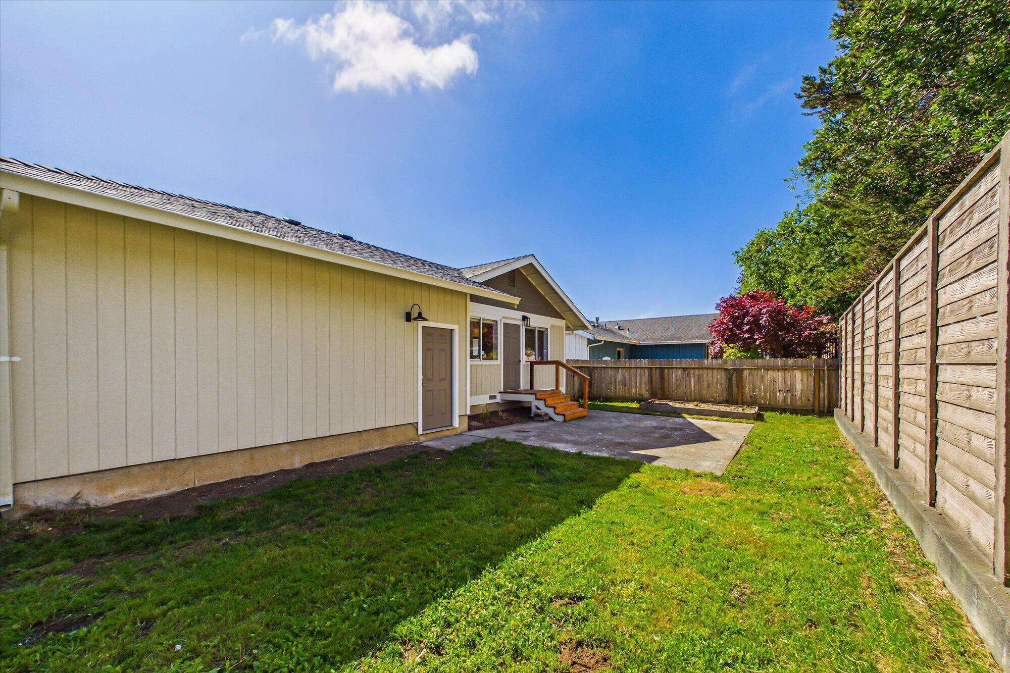 2330 Thiel Avenue, McKinleyville