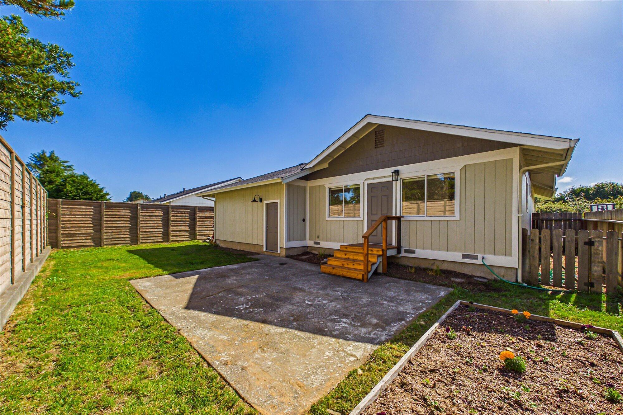 2330 Thiel Avenue, McKinleyville