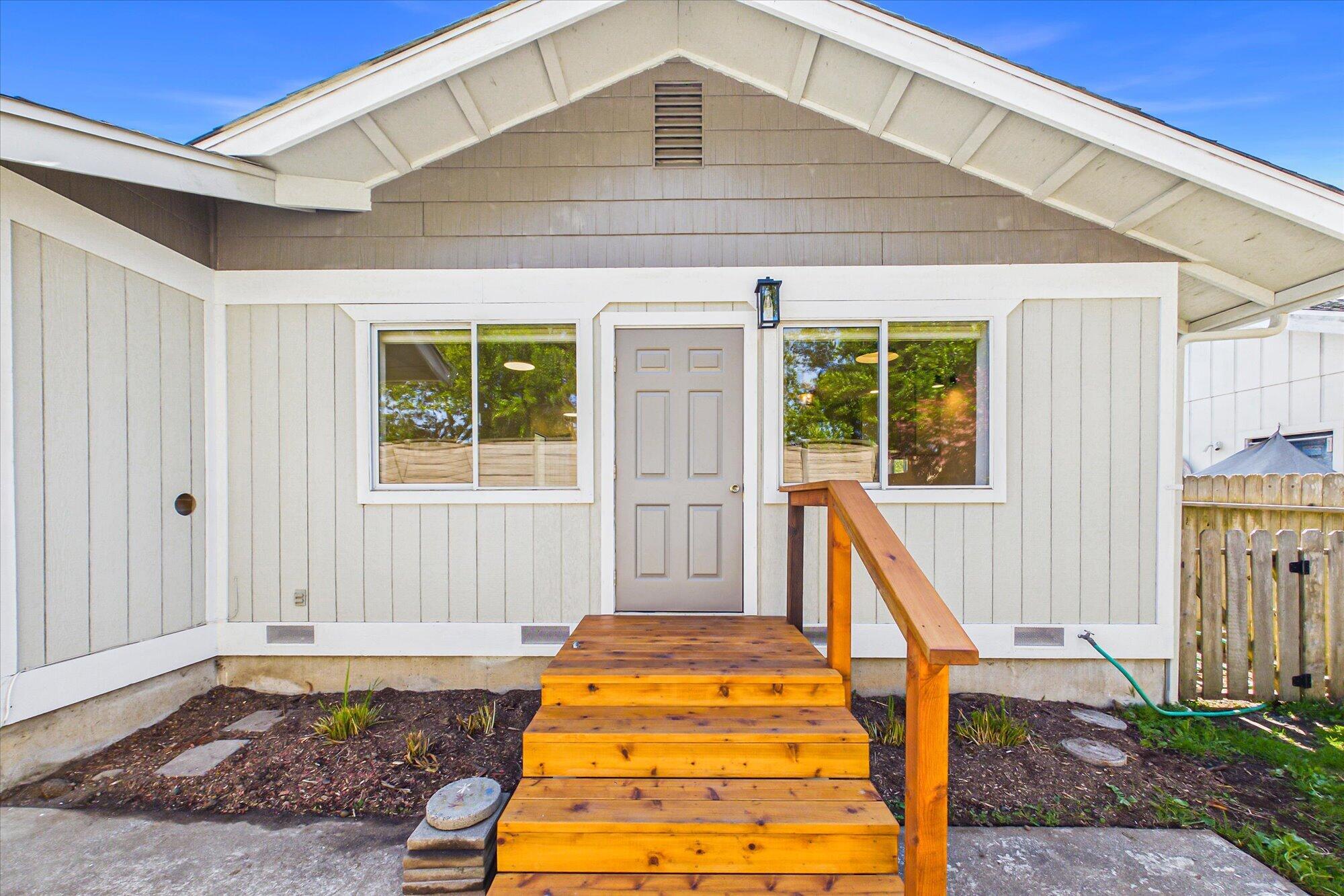 2330 Thiel Avenue, McKinleyville