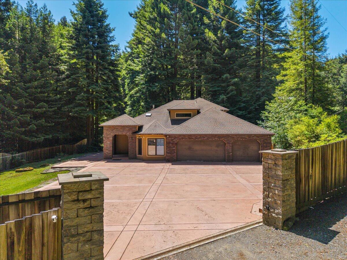132 Pepperwood Lane