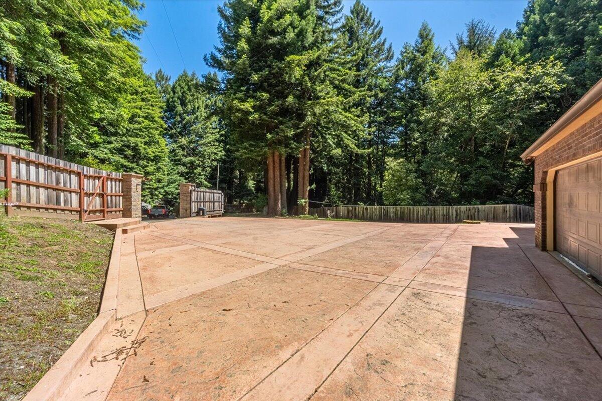 132 Pepperwood Lane