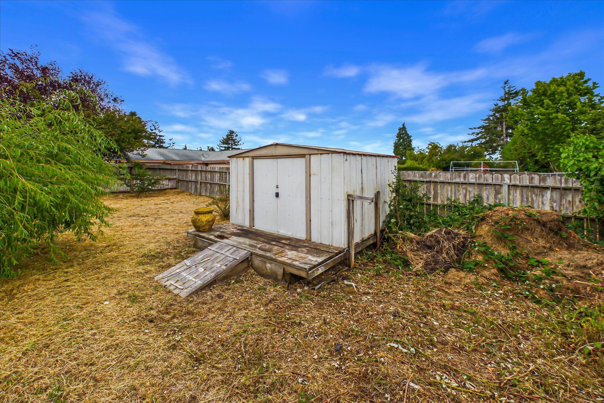 1855 Clara Avenue
