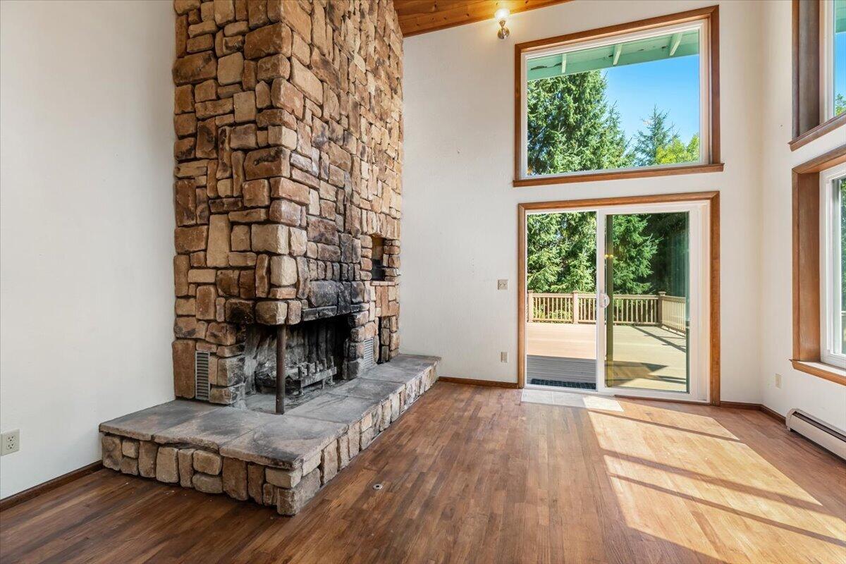 6827 Linda Road