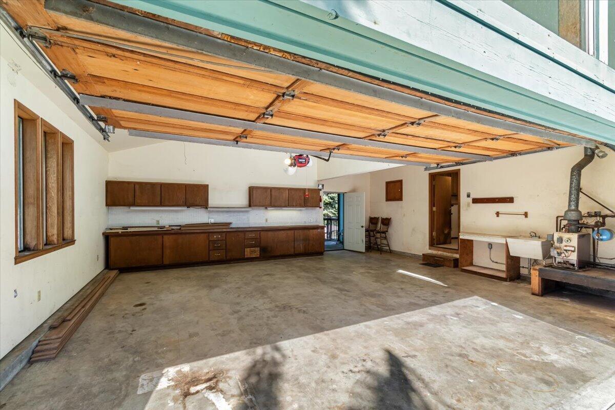 6827 Linda Road