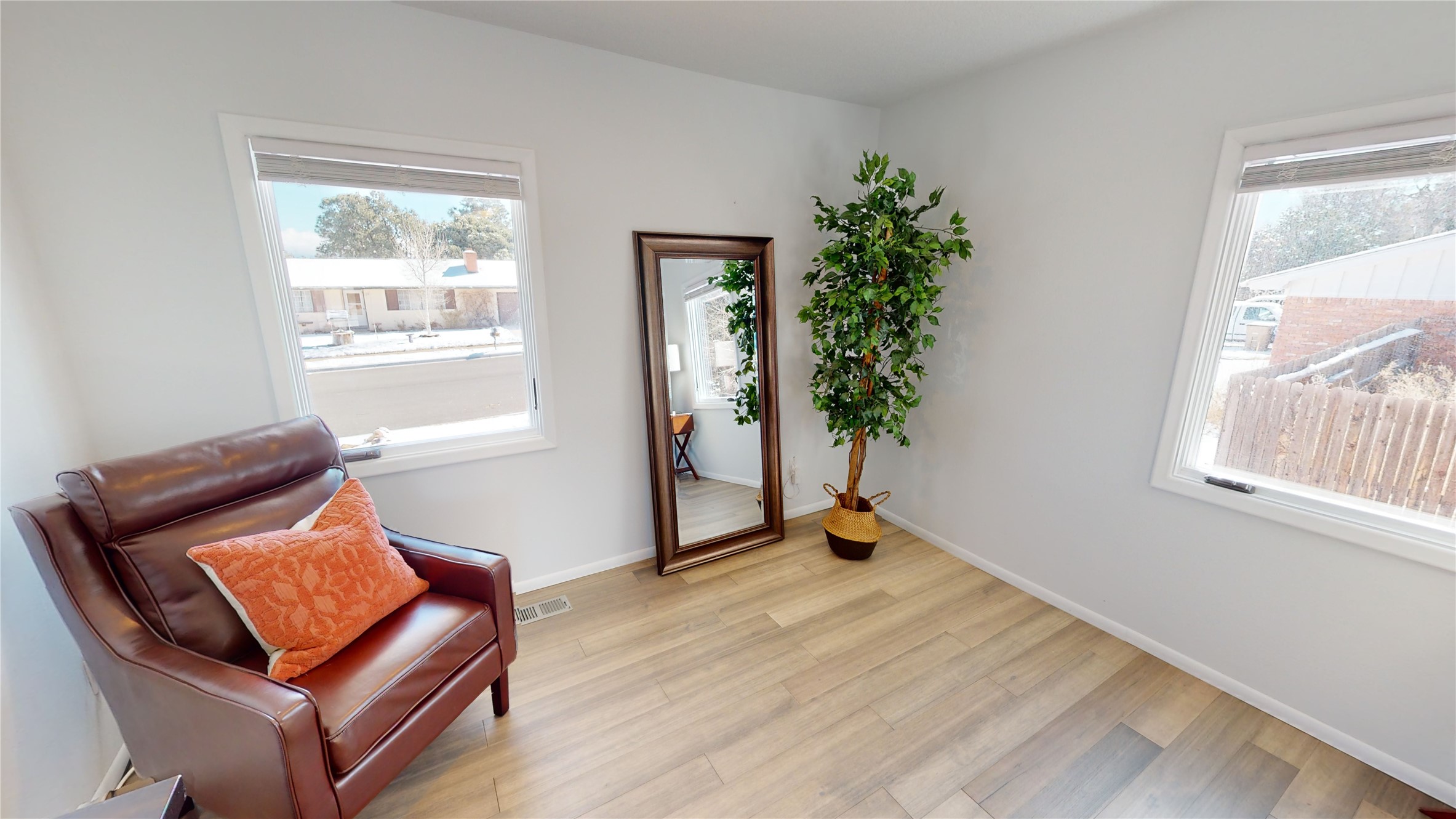 114 Sherwood Boulevard