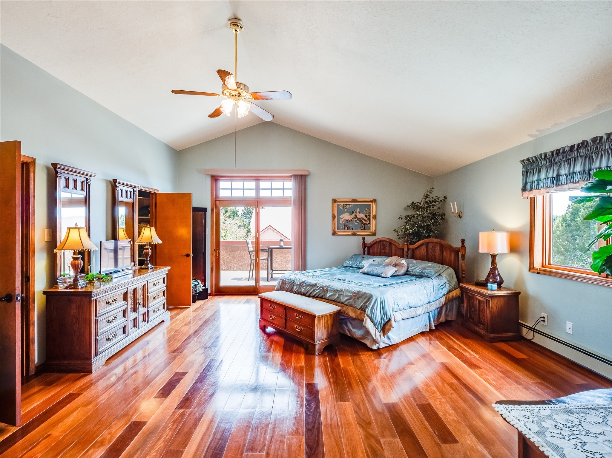 560 Brighton Loop