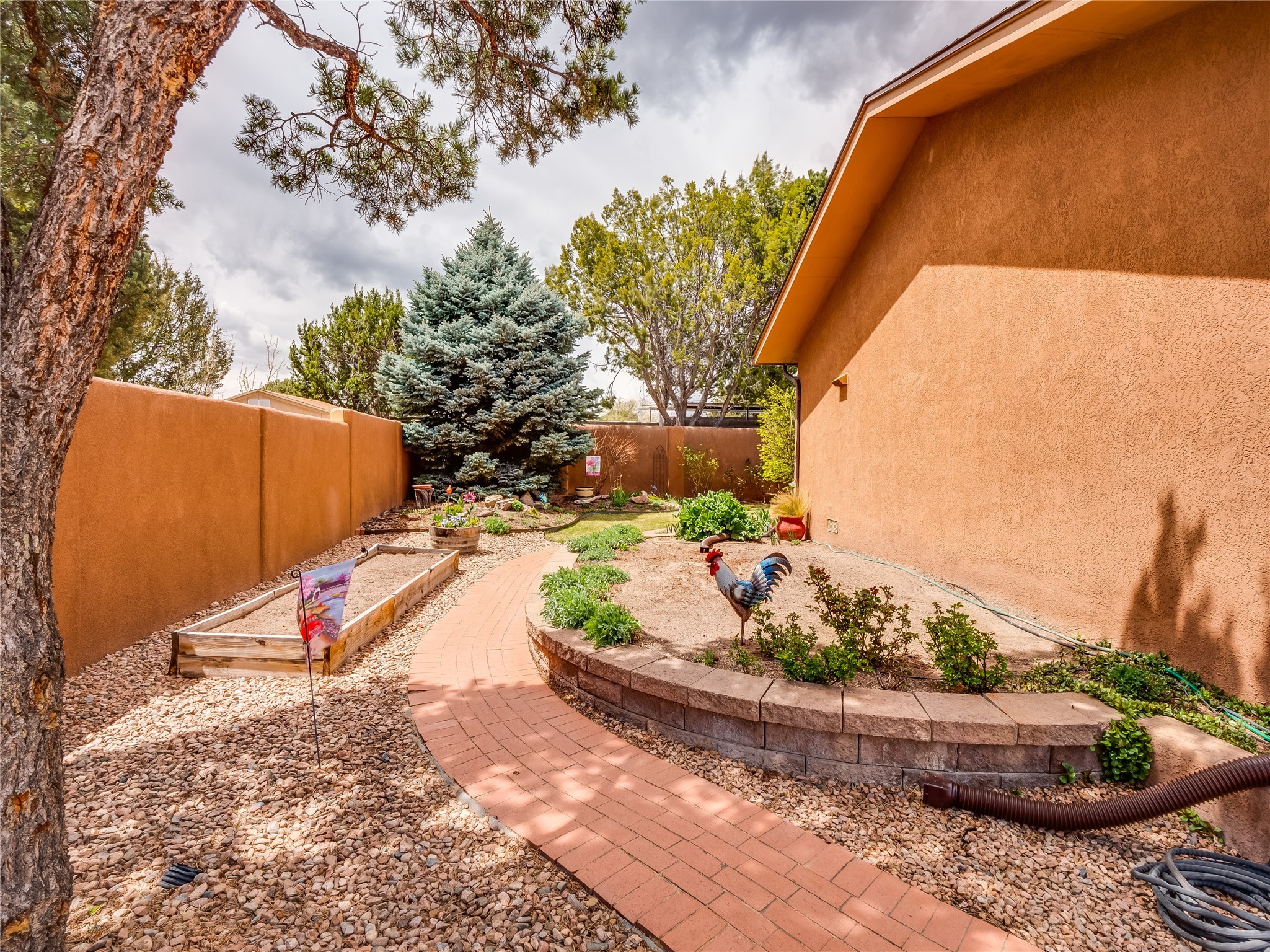 560 Brighton Loop