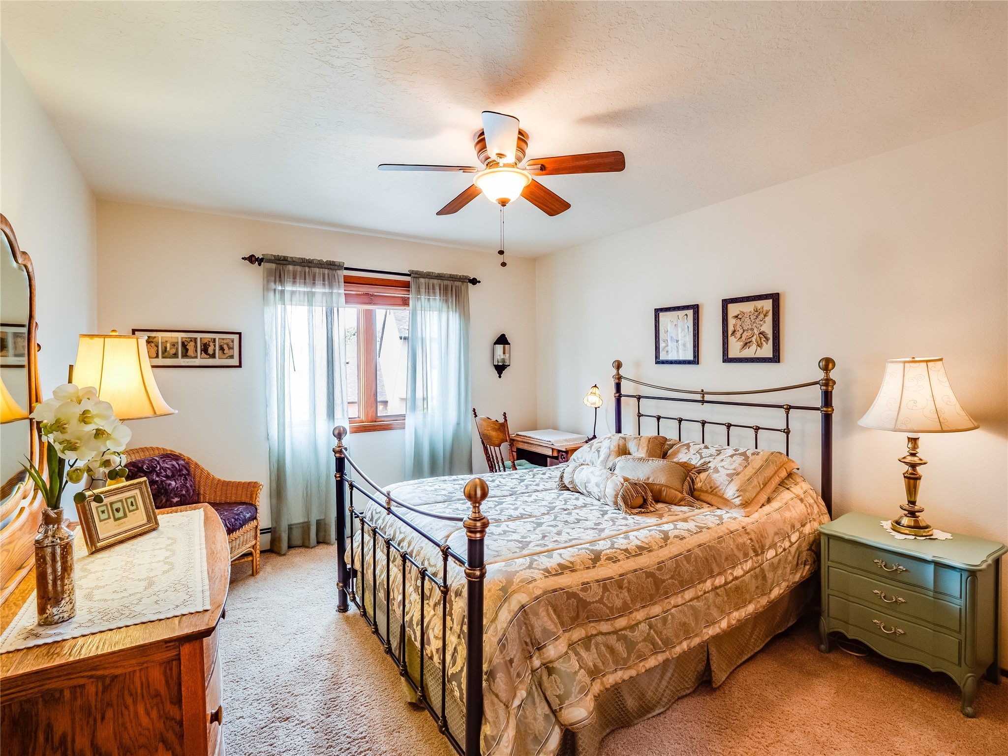 560 Brighton Loop