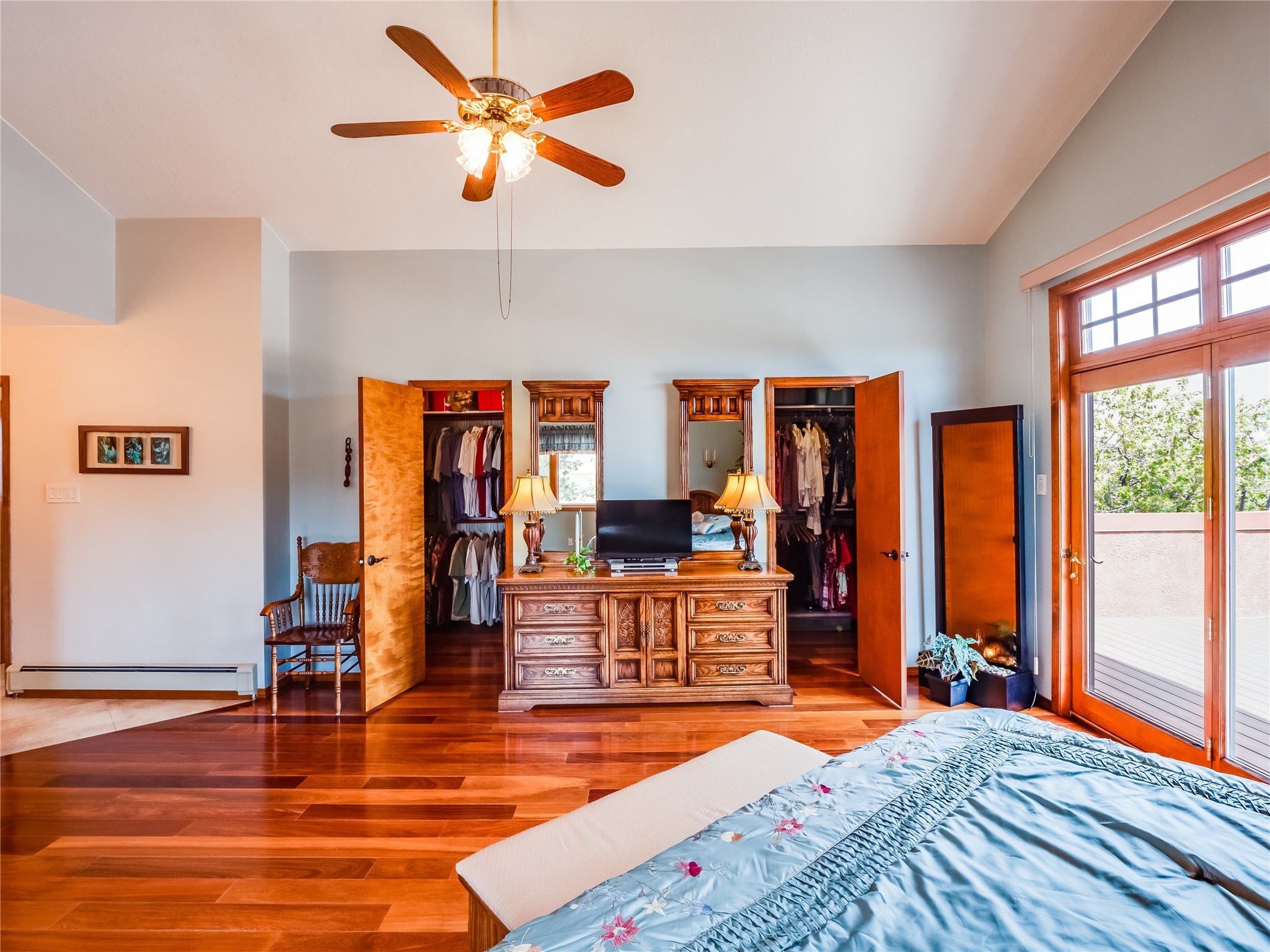 560 Brighton Loop