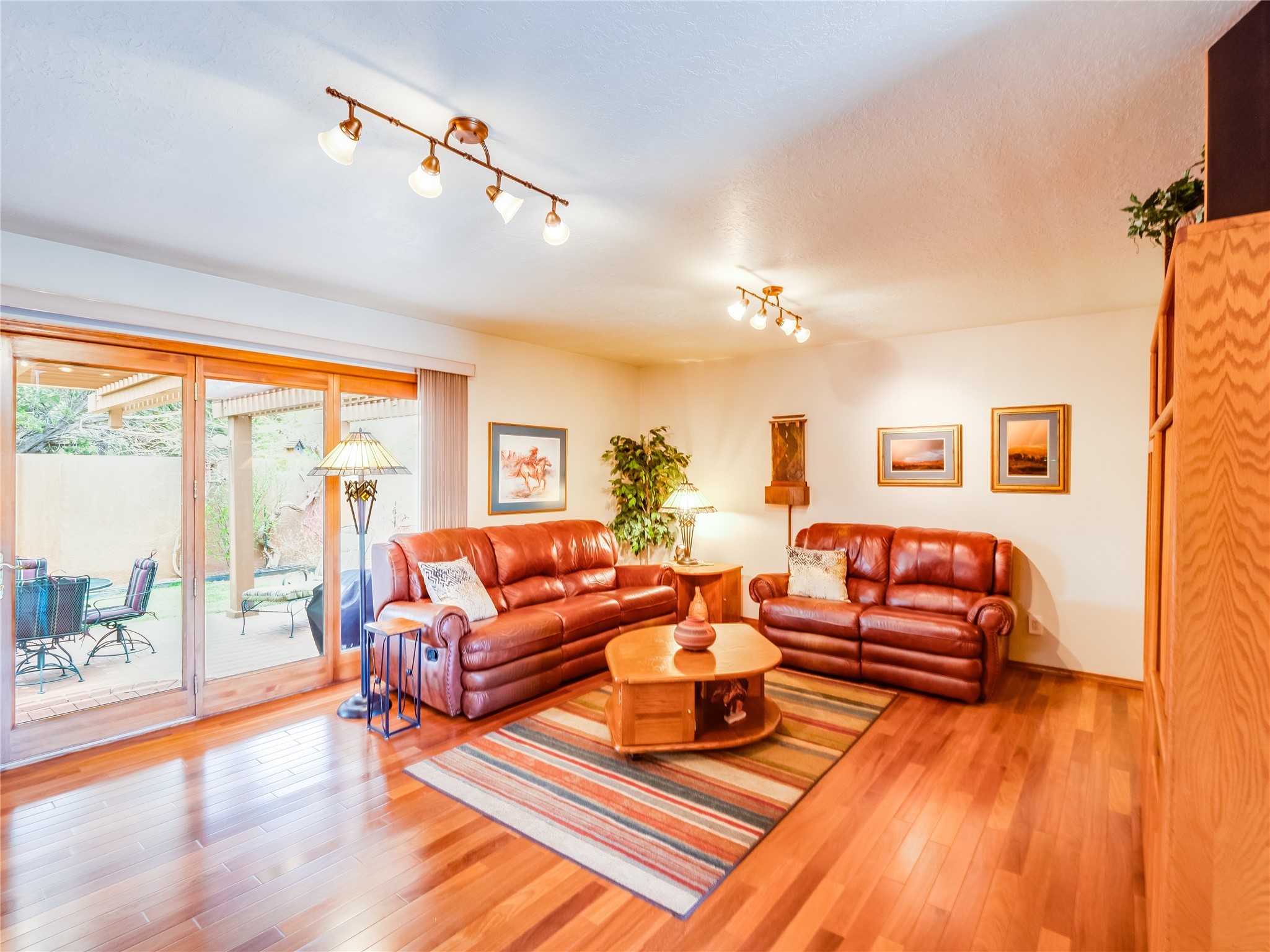 560 Brighton Loop