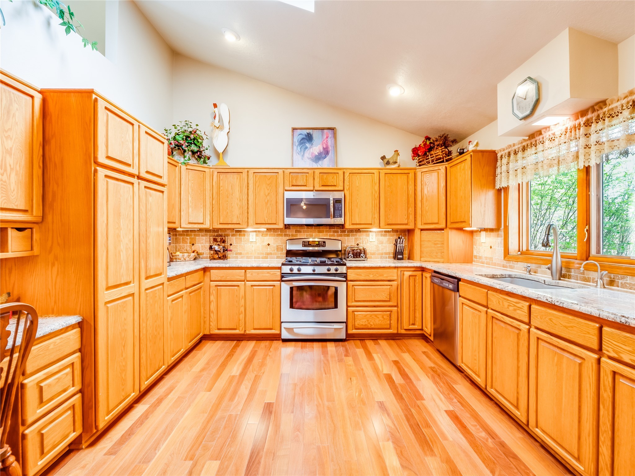 560 Brighton Loop
