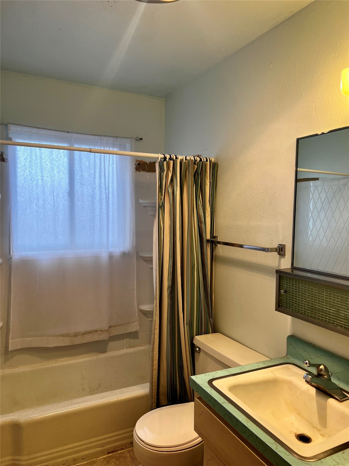 101 Agate