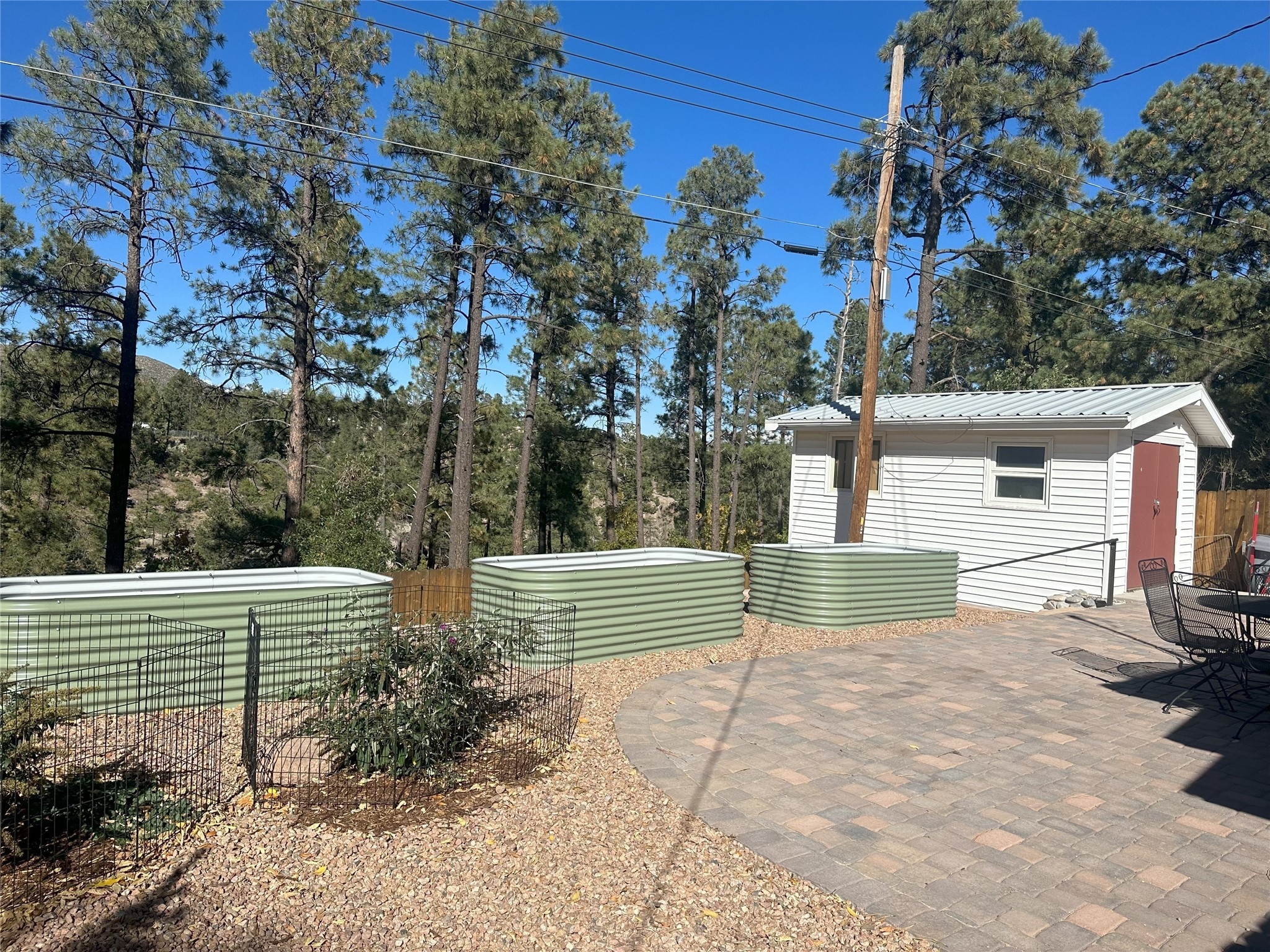 3872 Ridgeway