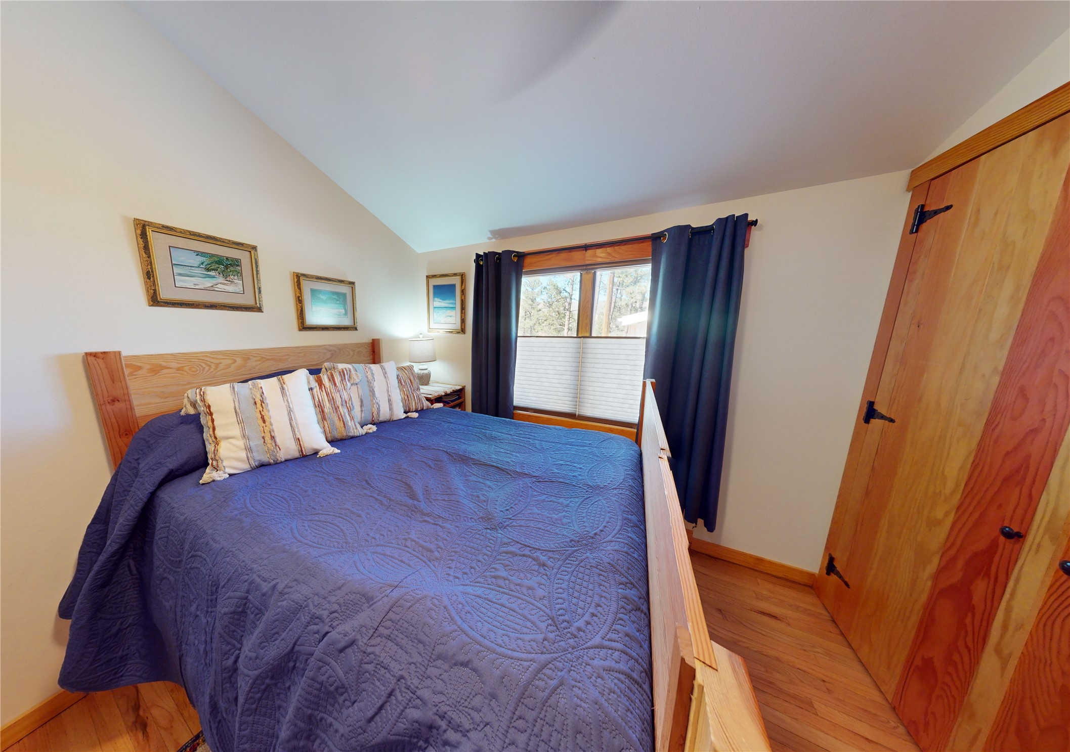 3872 Ridgeway