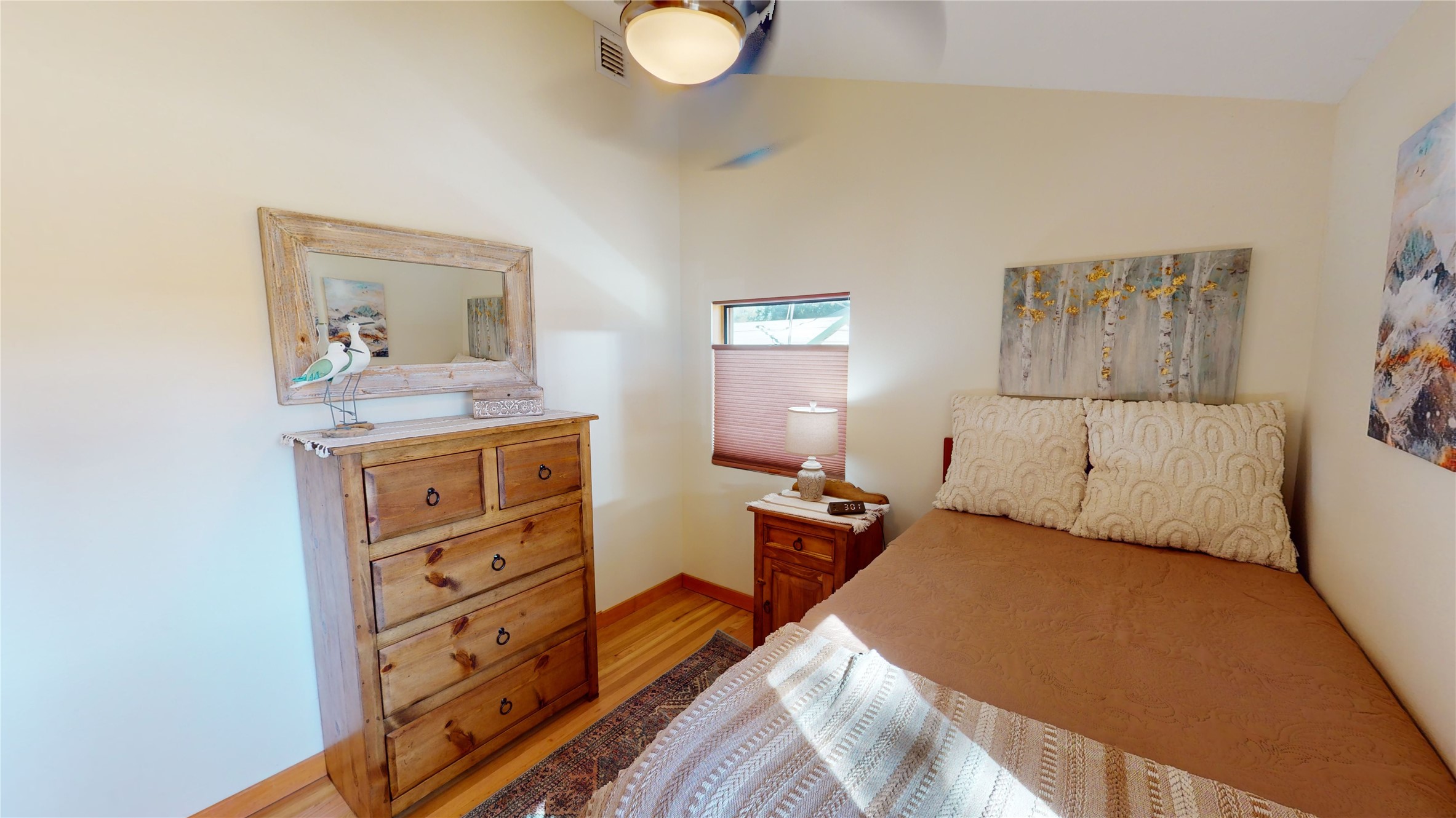 3872 Ridgeway