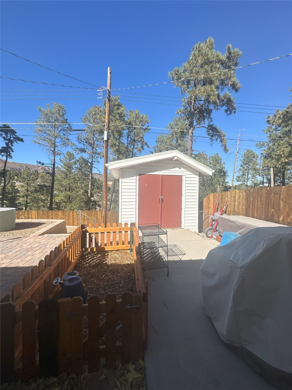 3872 Ridgeway