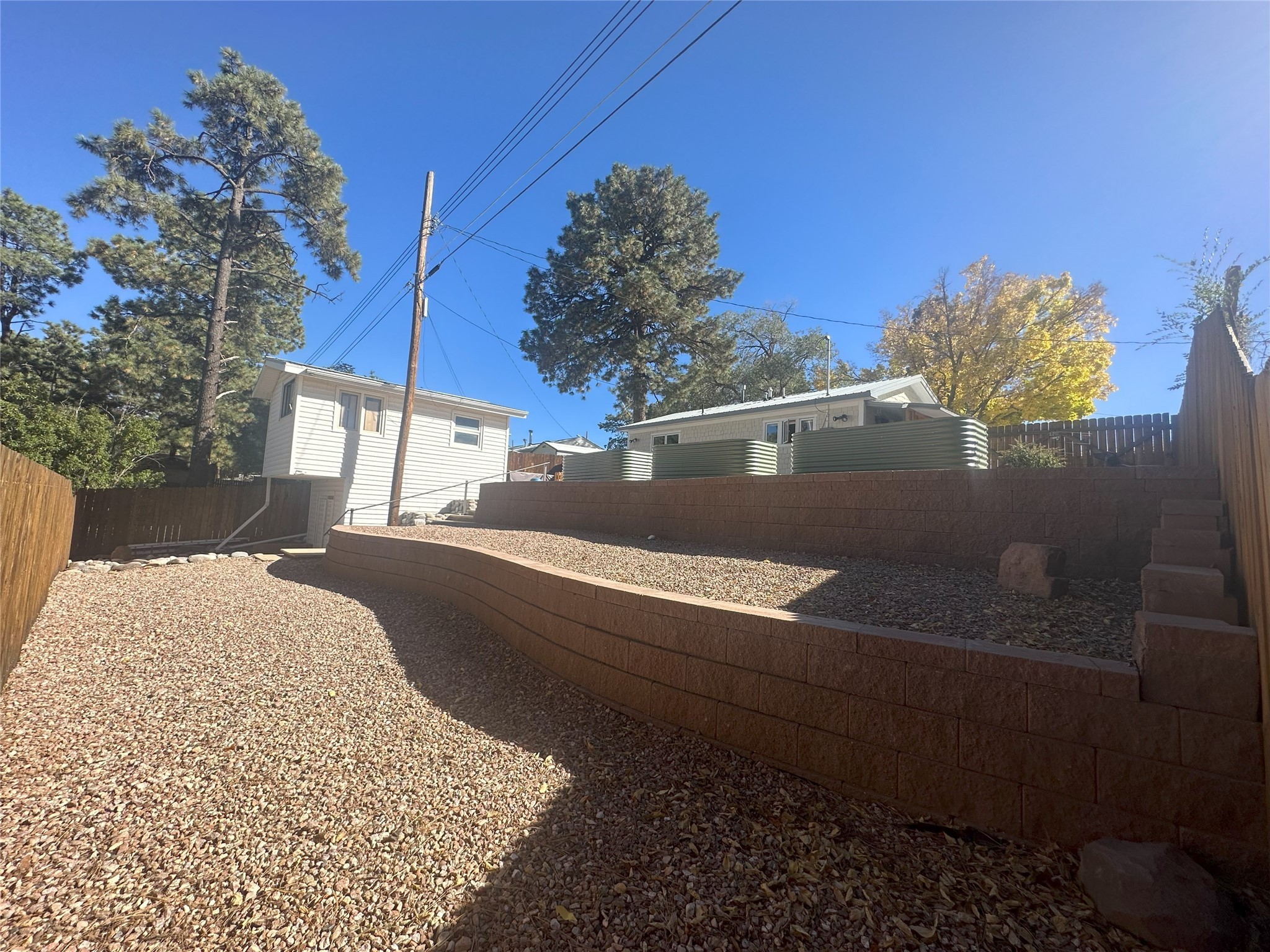3872 Ridgeway