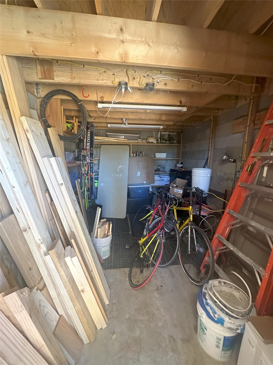 3872 Ridgeway