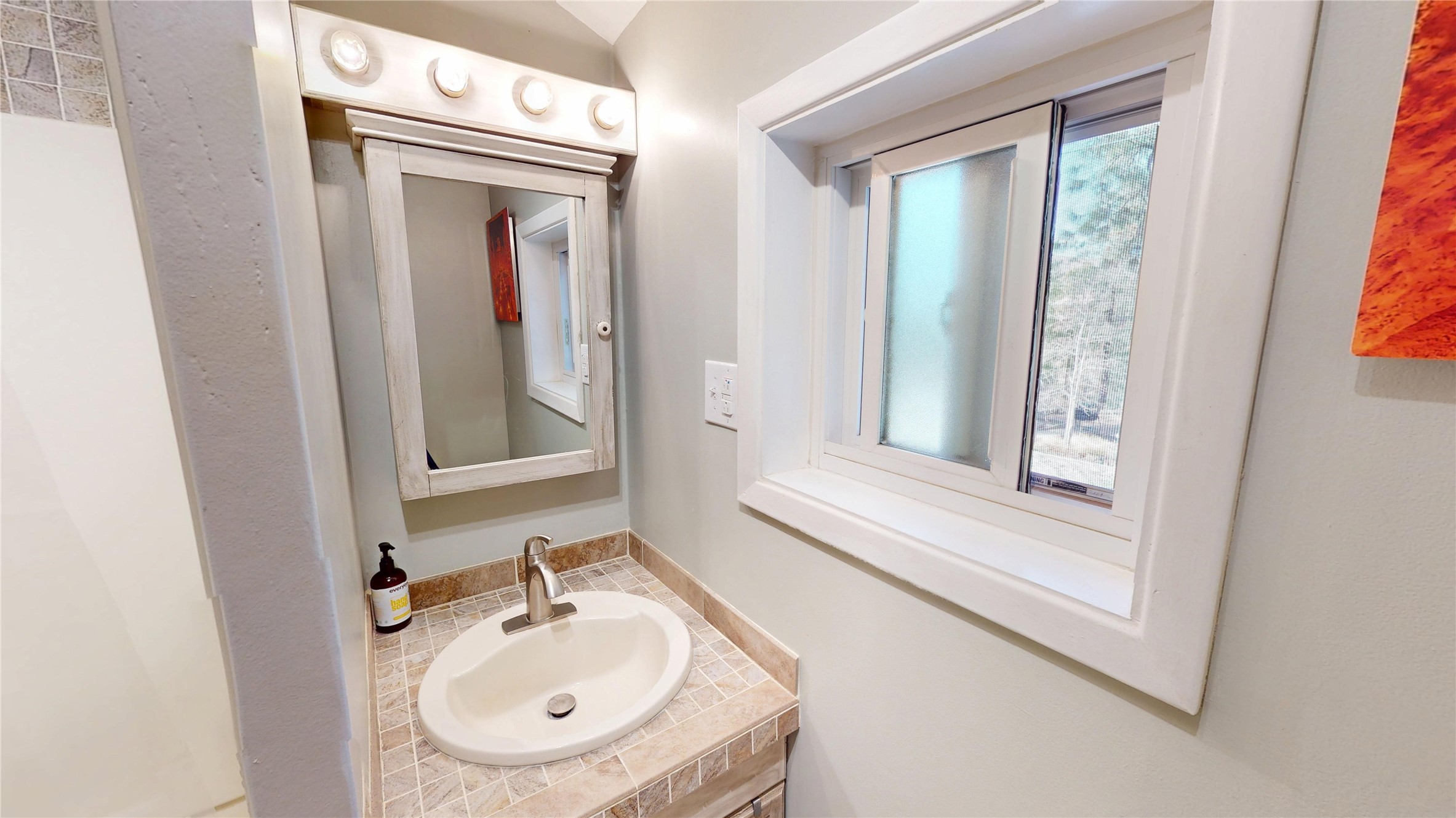 3816 Ridgeway