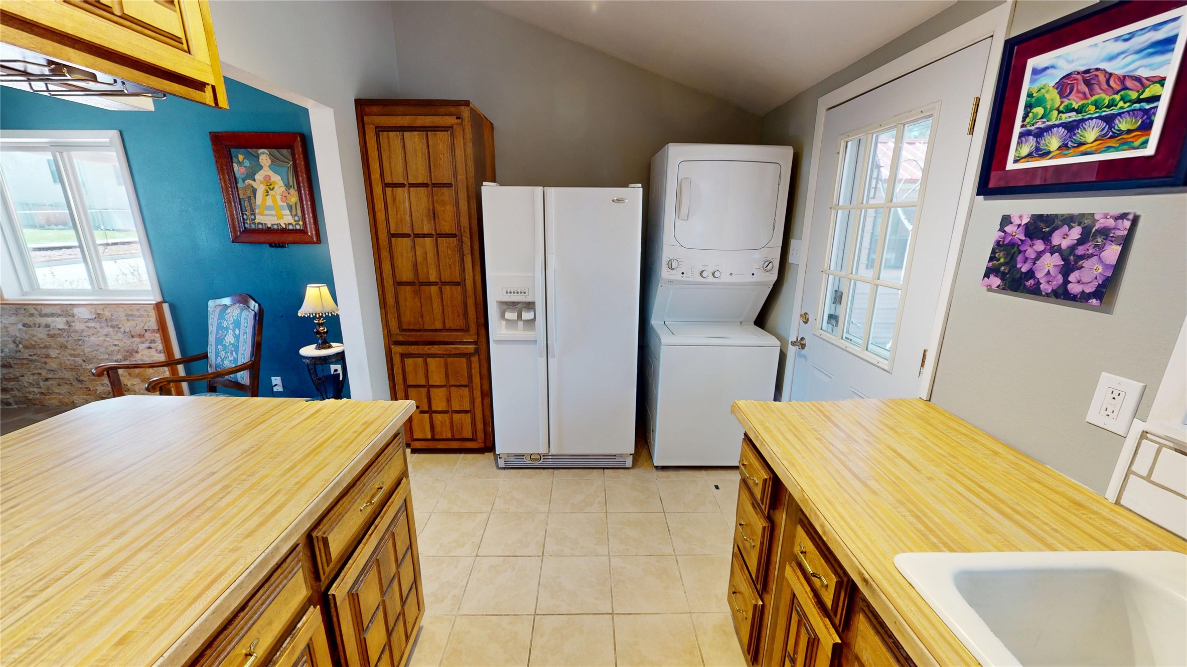 3816 Ridgeway