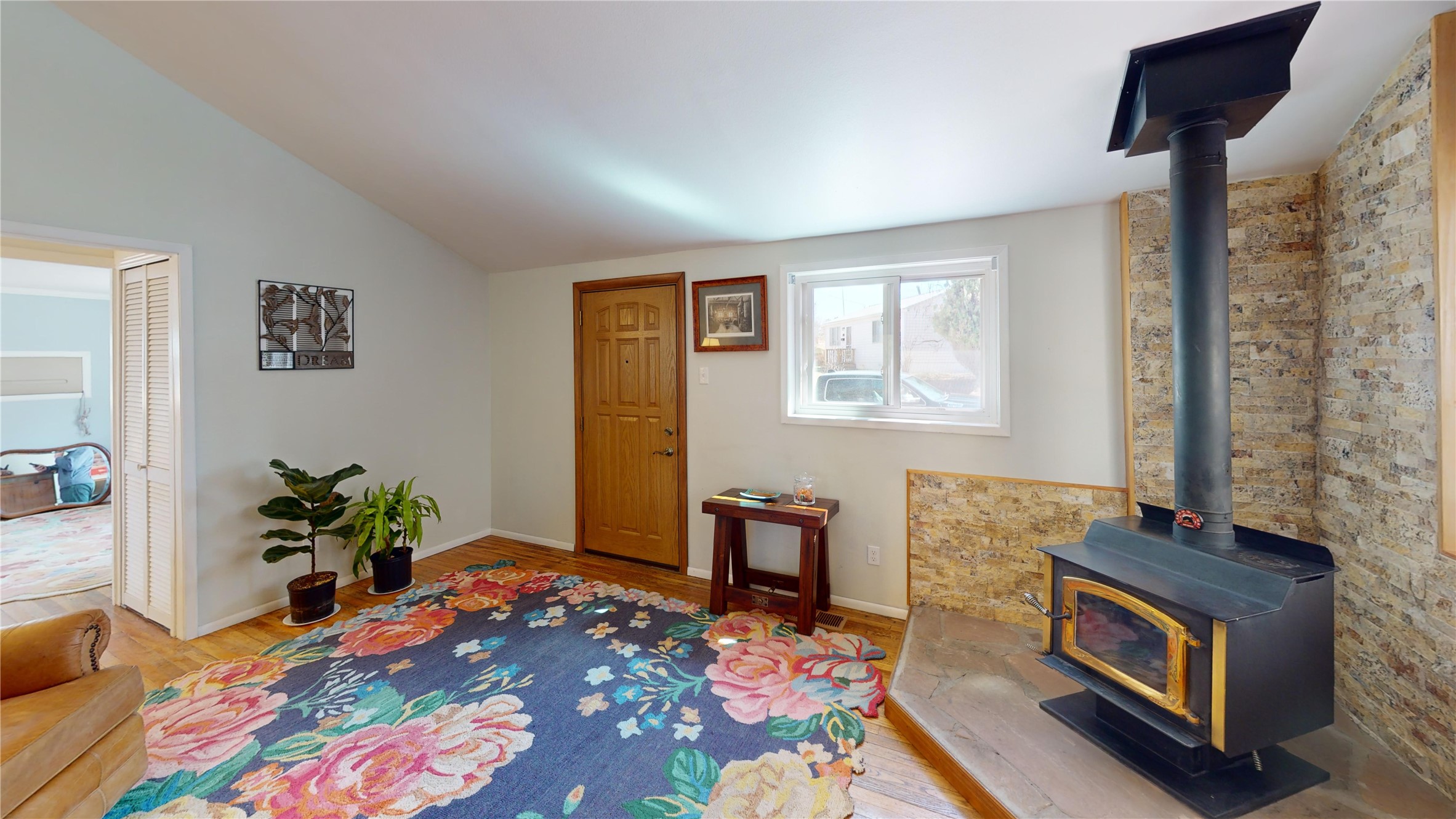 3816 Ridgeway