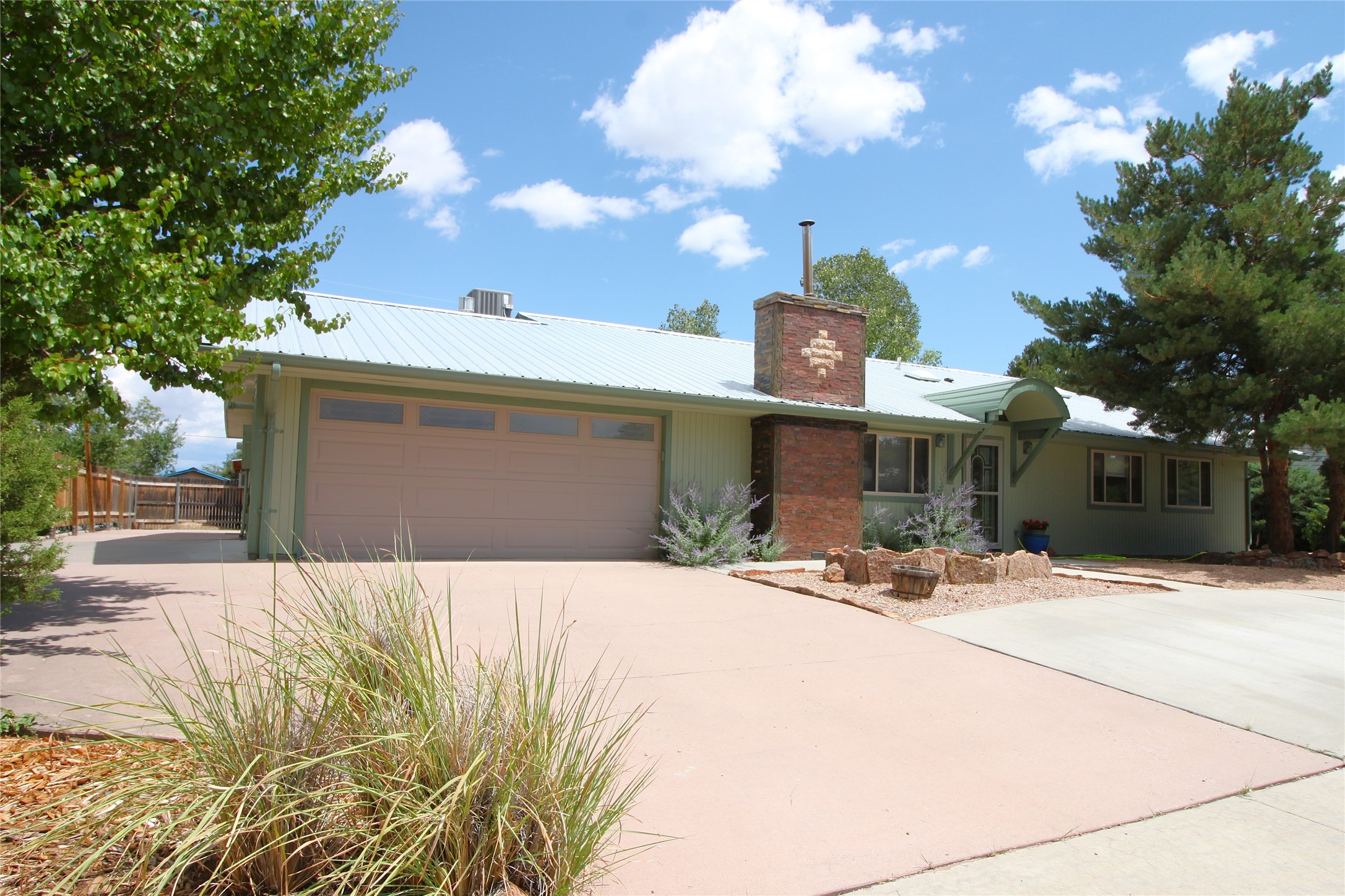 105 Agate Street
