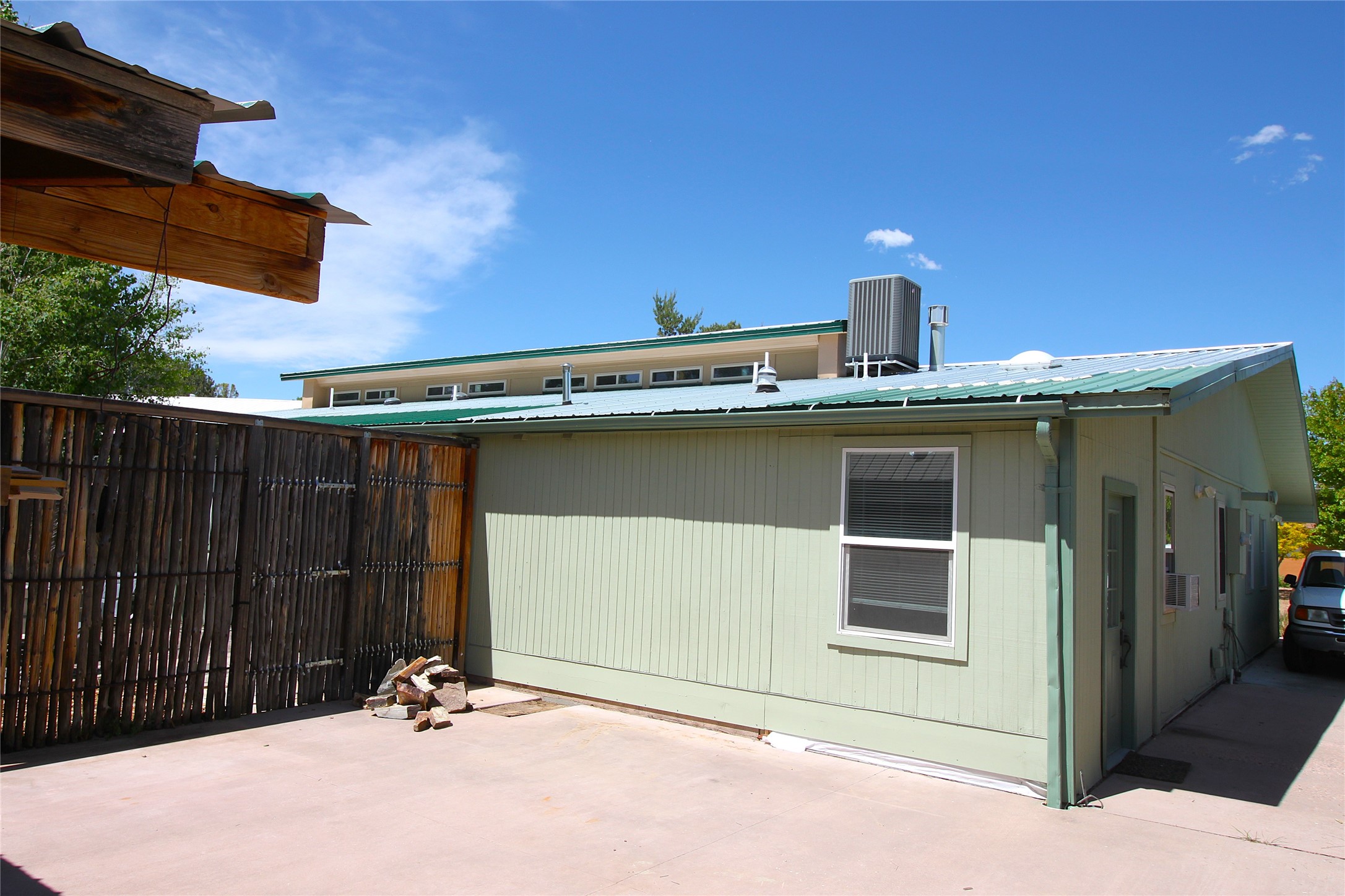 105 Agate Street
