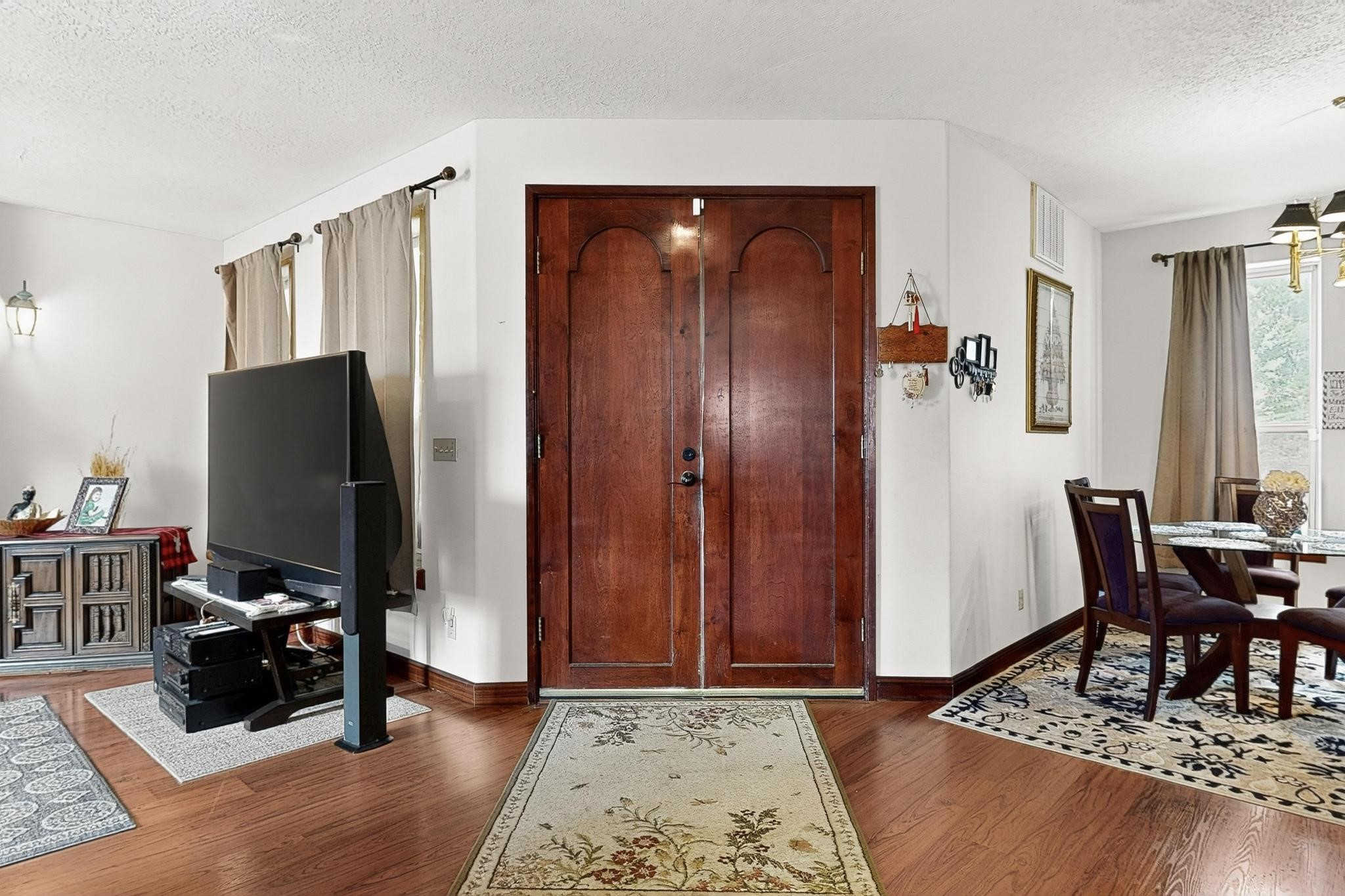 1232 CHACOMA Lane
