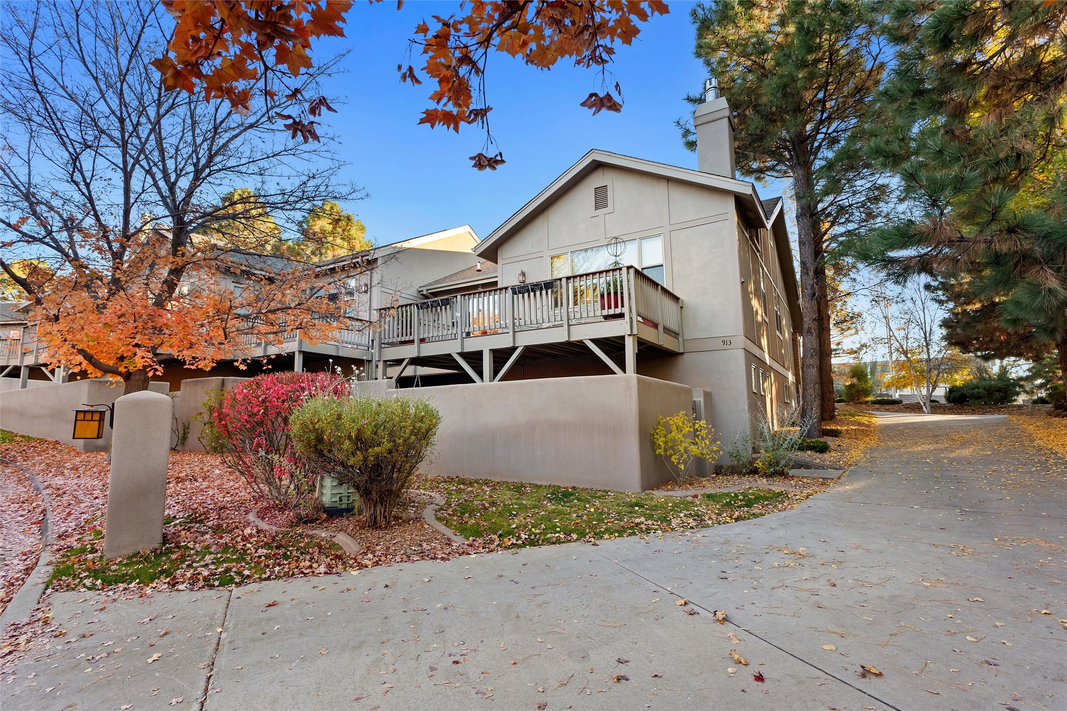 913 Circle