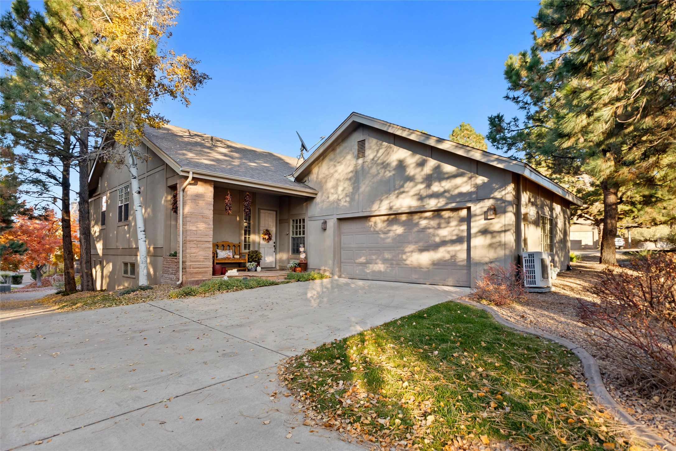 913 Circle