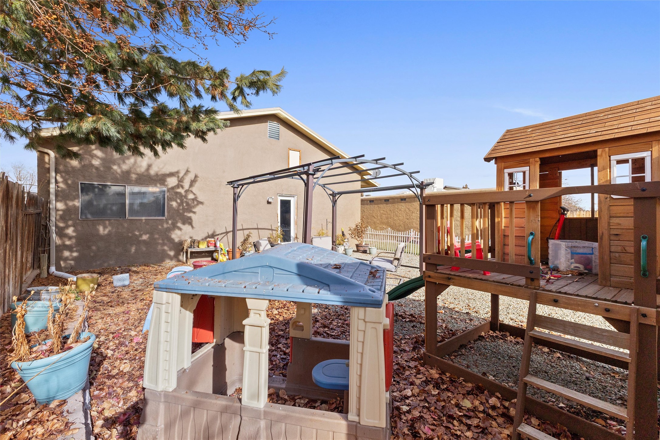 335 Ridgecrest