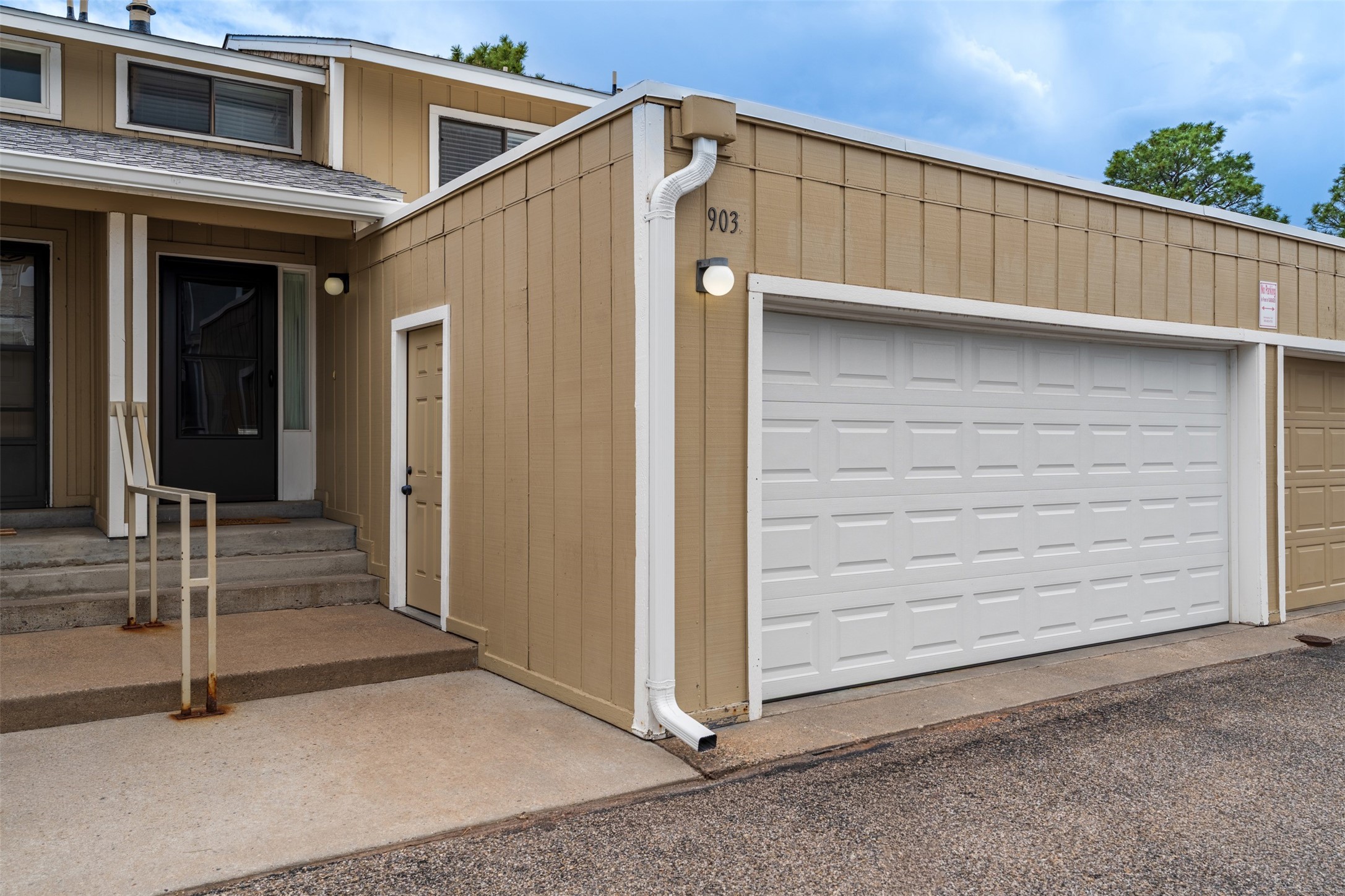 505 Oppenheimer Drive 903