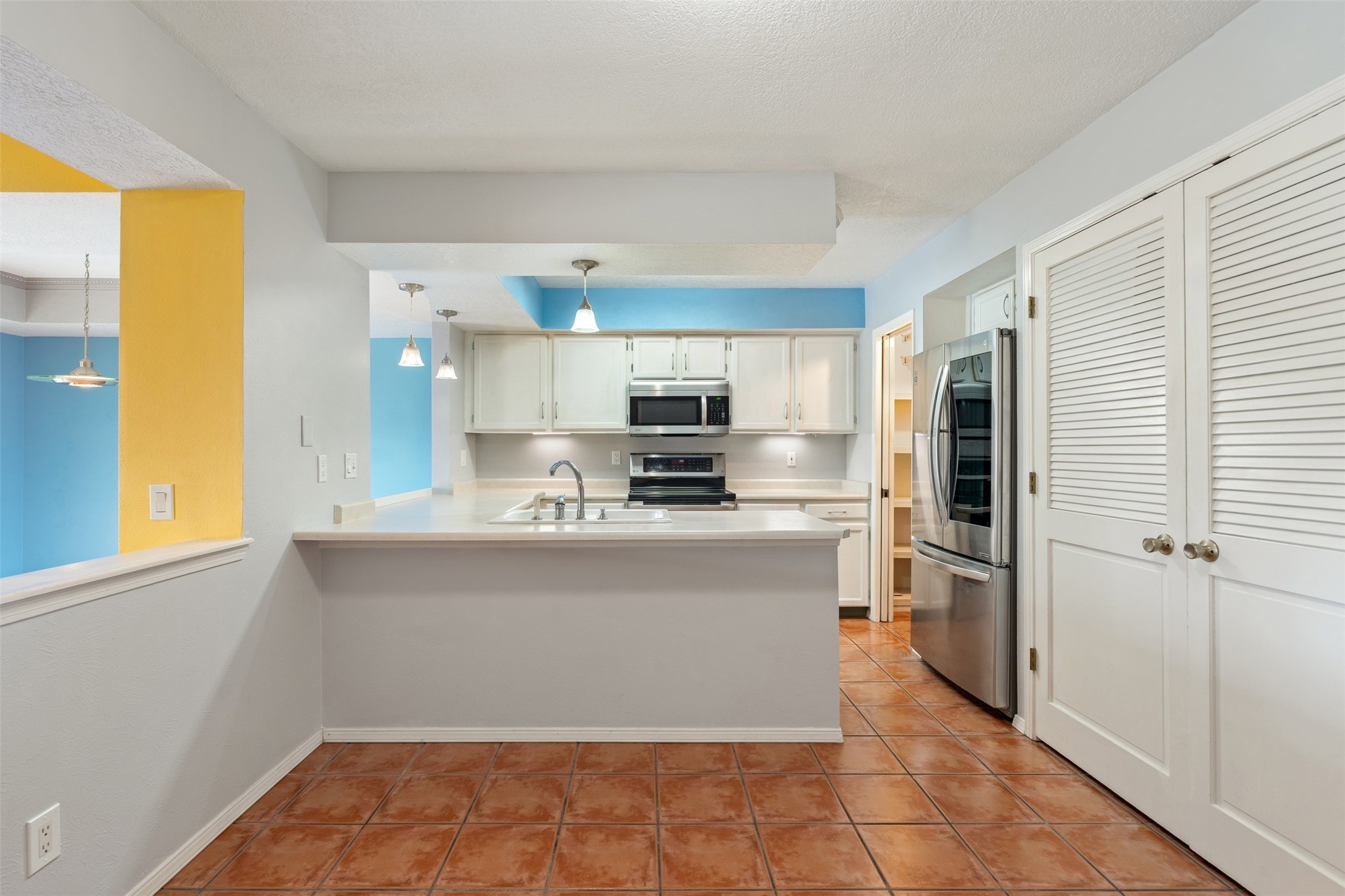 505 Oppenheimer Drive 903