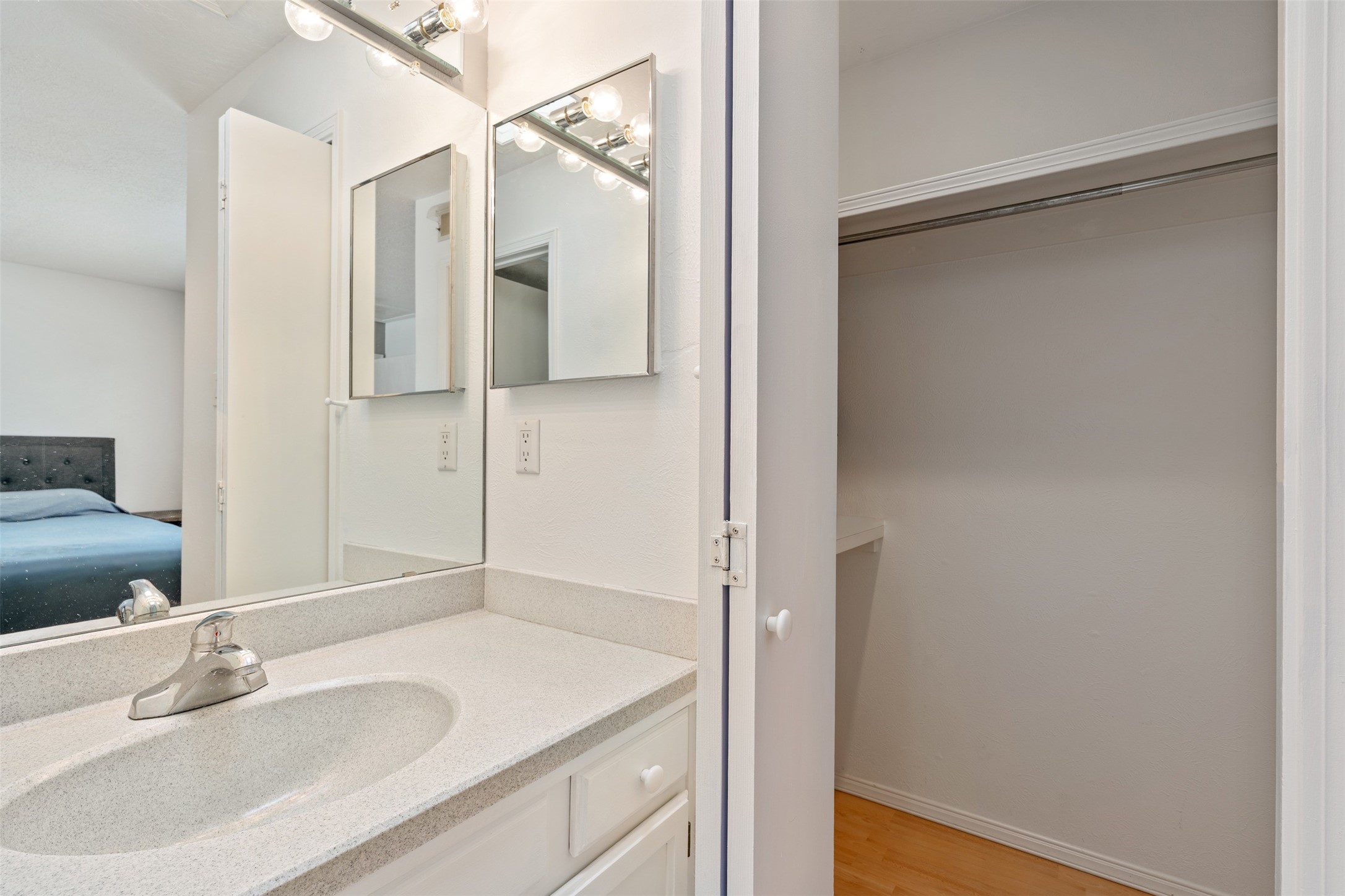 505 Oppenheimer Drive 903