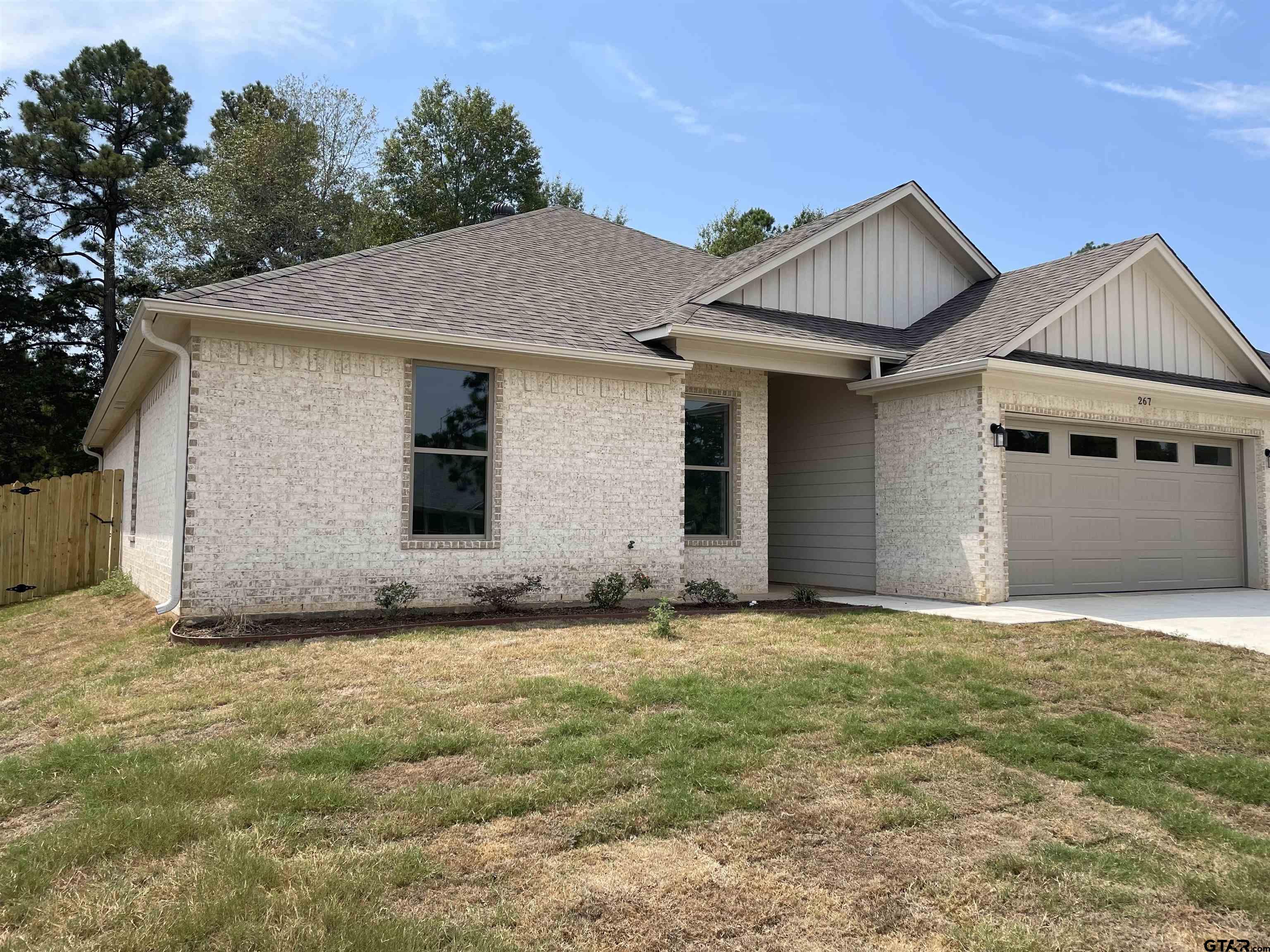 267 Oak Valley Dr