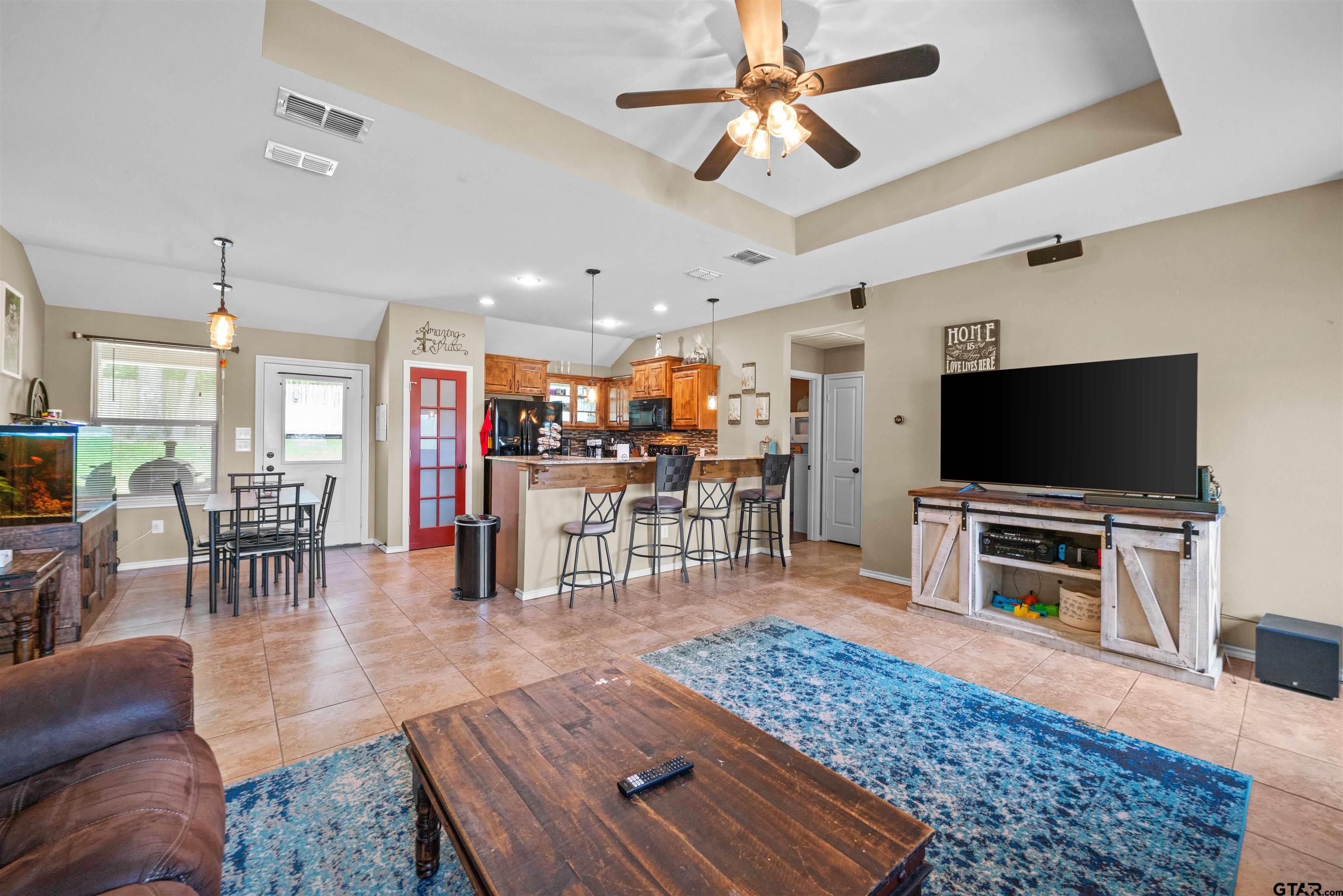 305 Mission Crest Cir