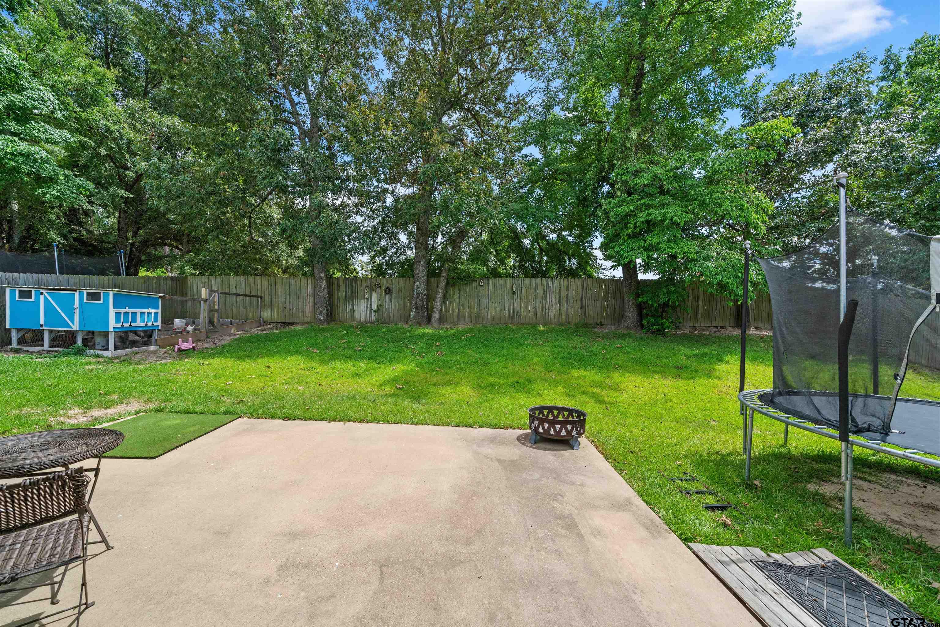 305 Mission Crest Cir