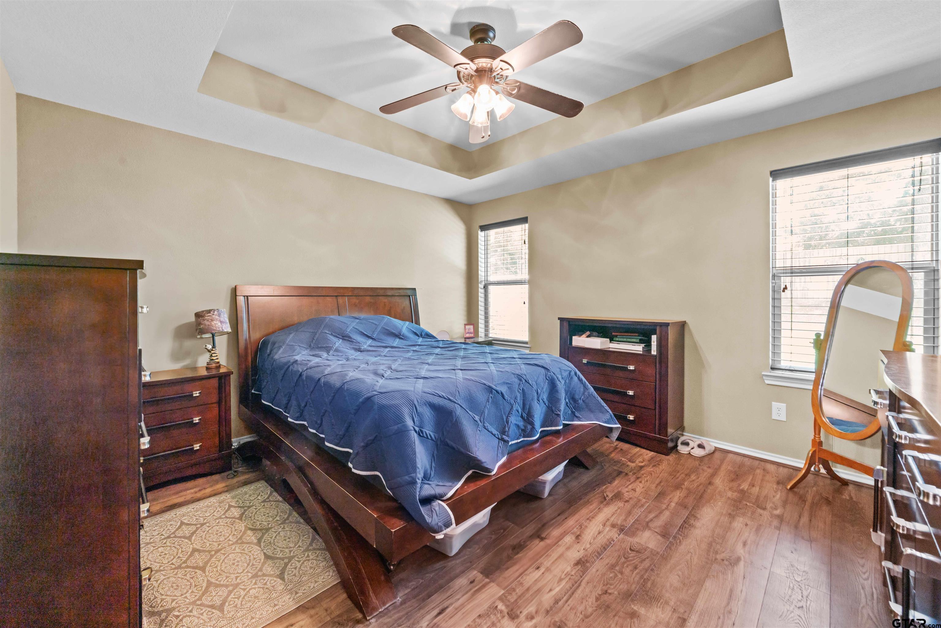 305 Mission Crest Cir